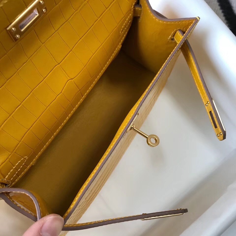 Hermes Kelly Pochette Bag In Yellow Embossed Crocodile Leather