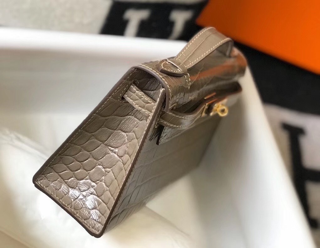 Hermes Kelly Pochette Bag In Taupe Embossed Crocodile Leather