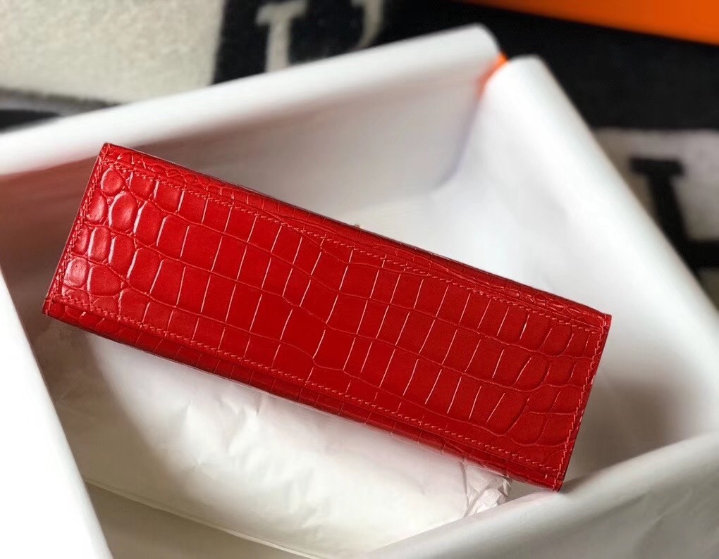 Hermes Kelly Pochette Bag In Red Embossed Crocodile Leather