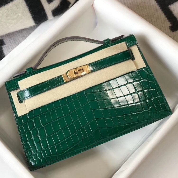 Hermes Kelly Pochette Bag In Green Embossed Crocodile Leather