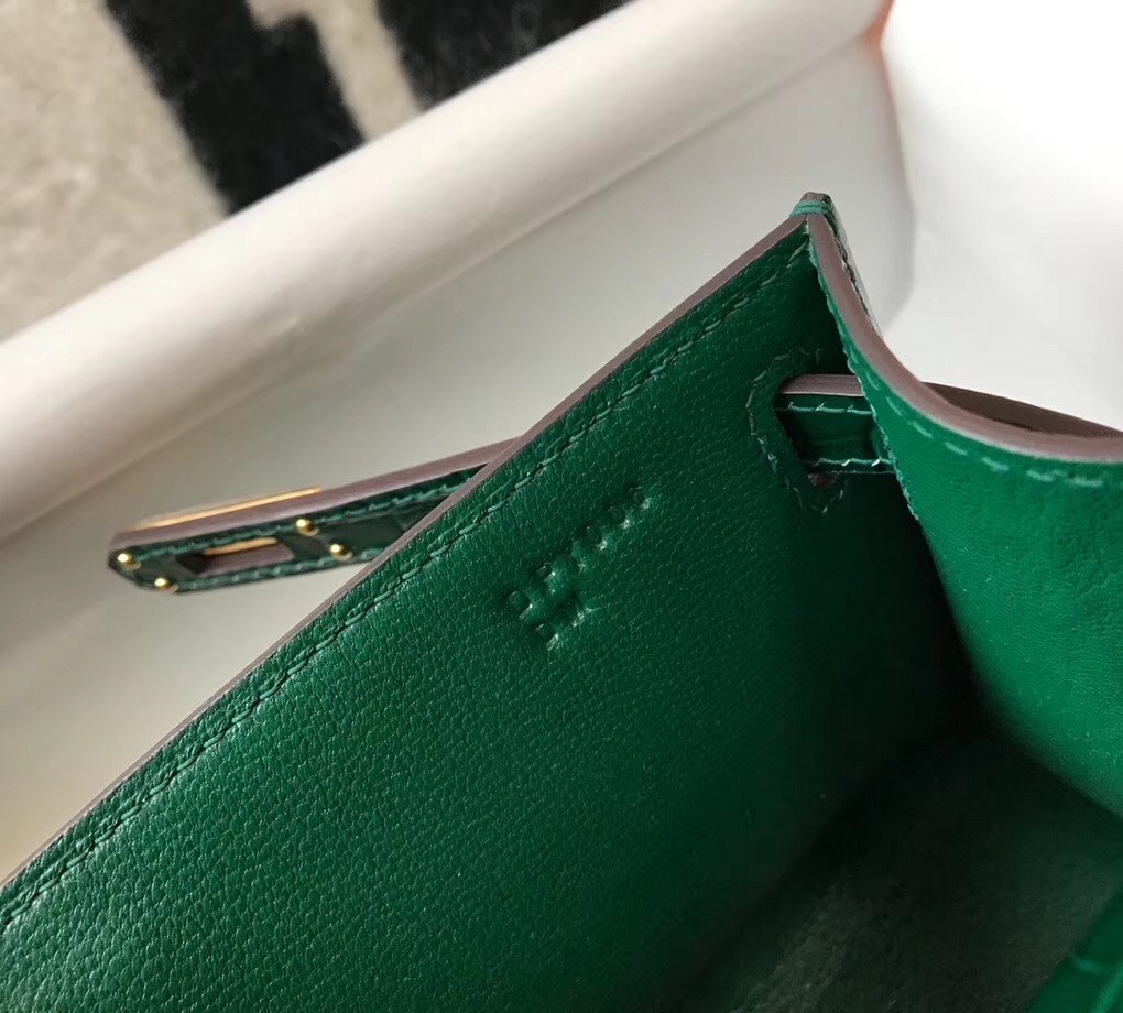 Hermes Kelly Pochette Bag In Green Embossed Crocodile Leather