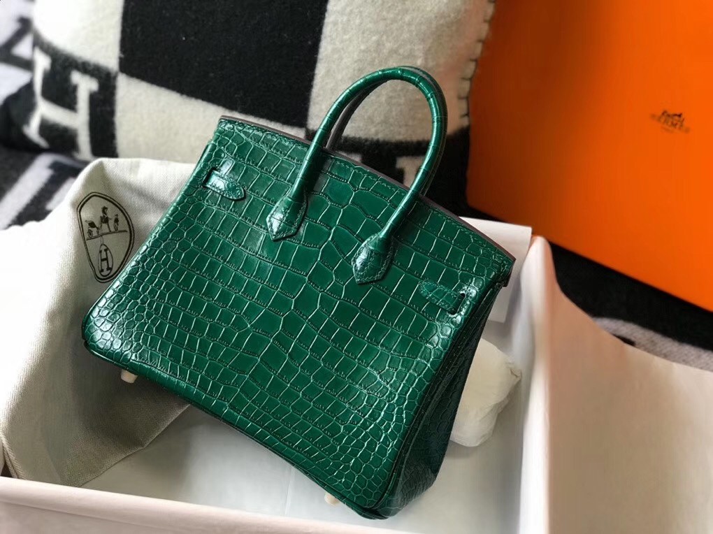 Hermes Birkin 25cm Bag In Green Embossed Crocodile Leather