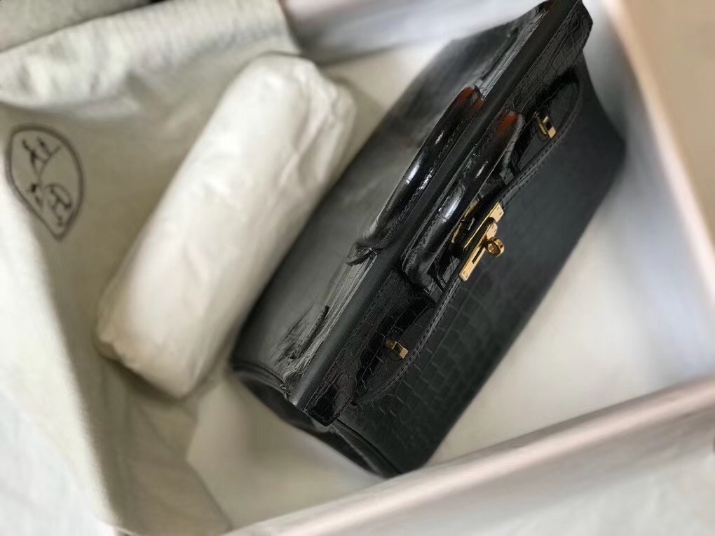 Hermes Birkin 25cm Bag In Black Embossed Crocodile Leather