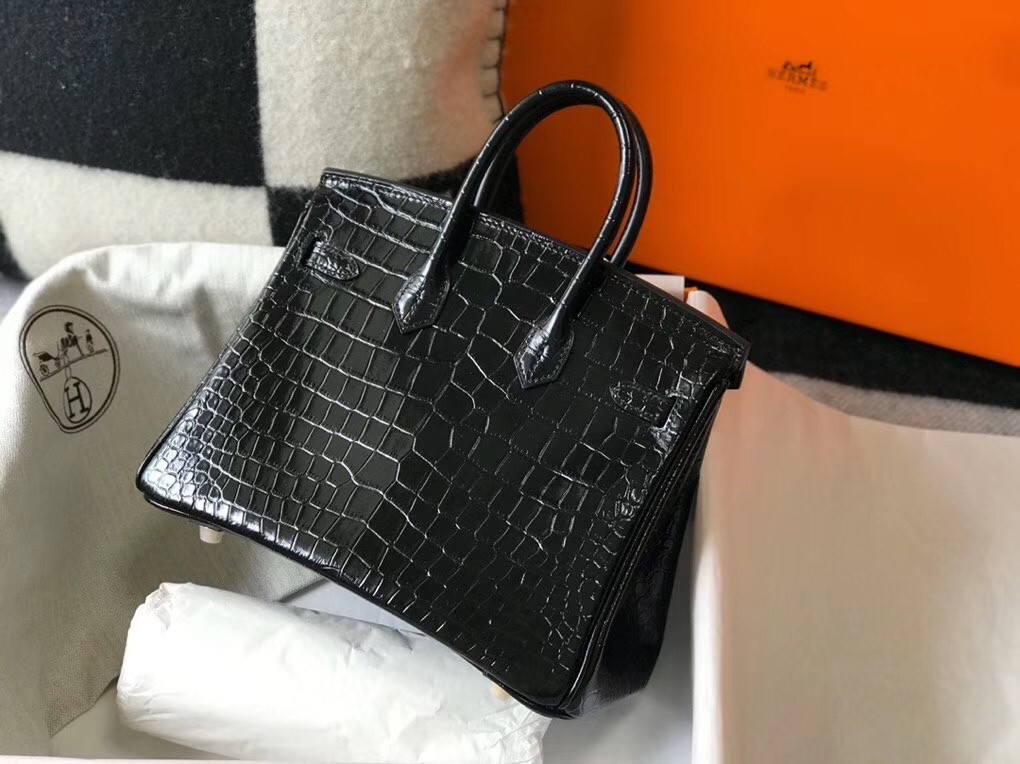 Hermes Birkin 25cm Bag In Black Embossed Crocodile Leather