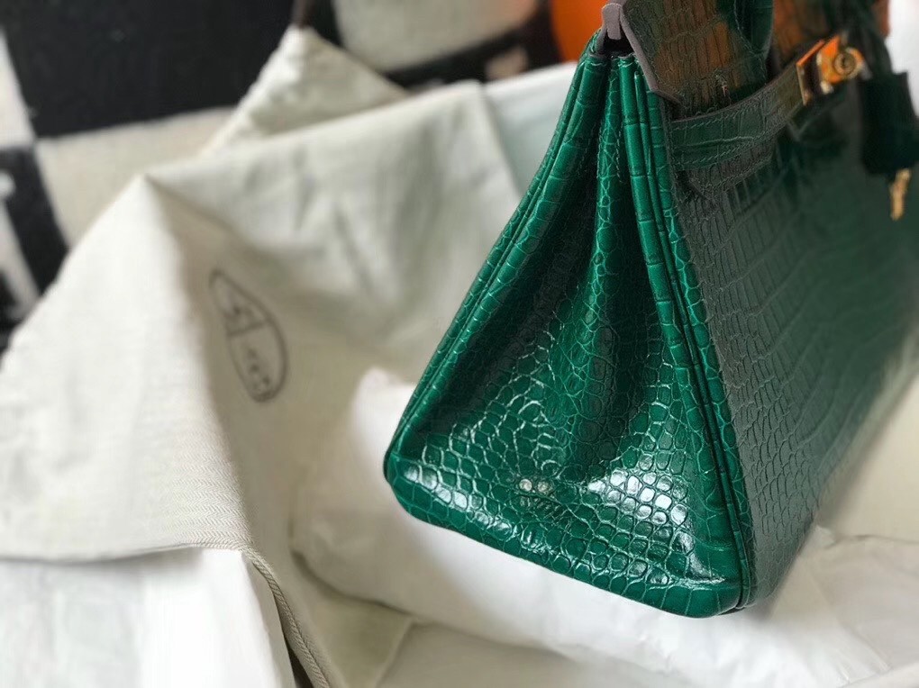 Hermes Birkin 30cm Bag In Green Embossed Crocodile Leather