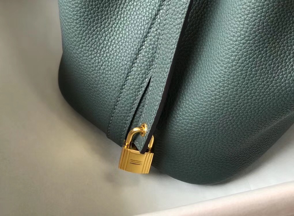 Hermes Vert Amande Picotin Lock PM 18cm Handmade Bag