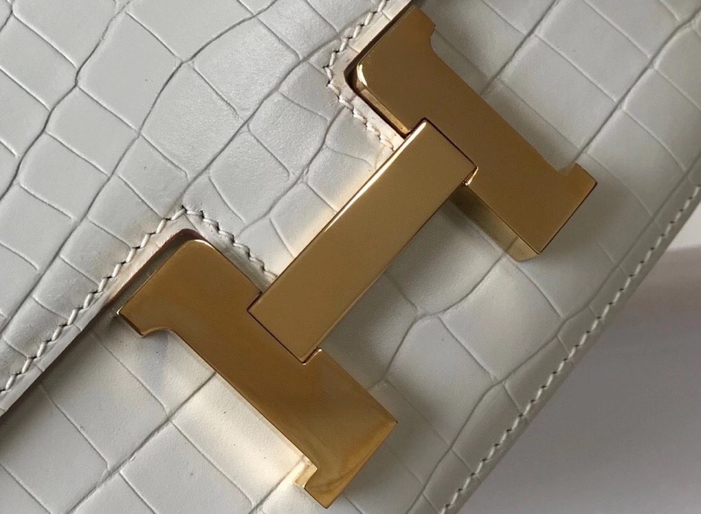 Hermes Constance 18cm Bag In White Embossed Crocodile