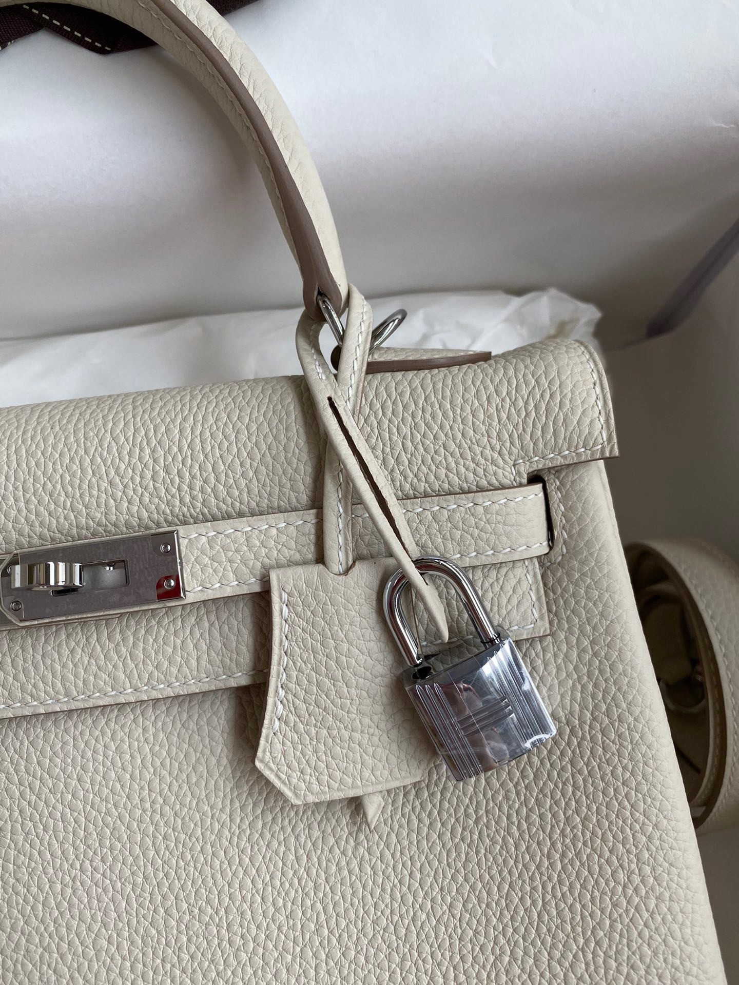 Hermes Kelly Retourne 25 Handmade Bag In Craie Togo Leather