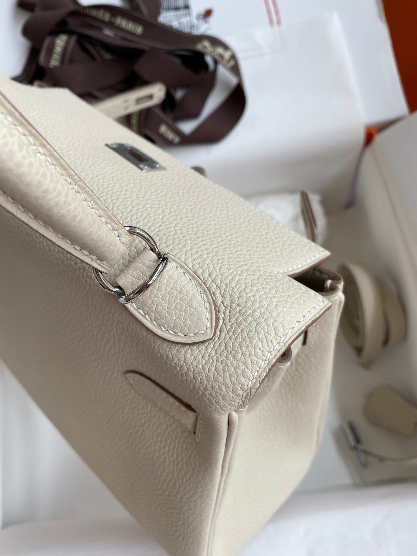 Hermes Kelly Retourne 25 Handmade Bag In Craie Togo Leather