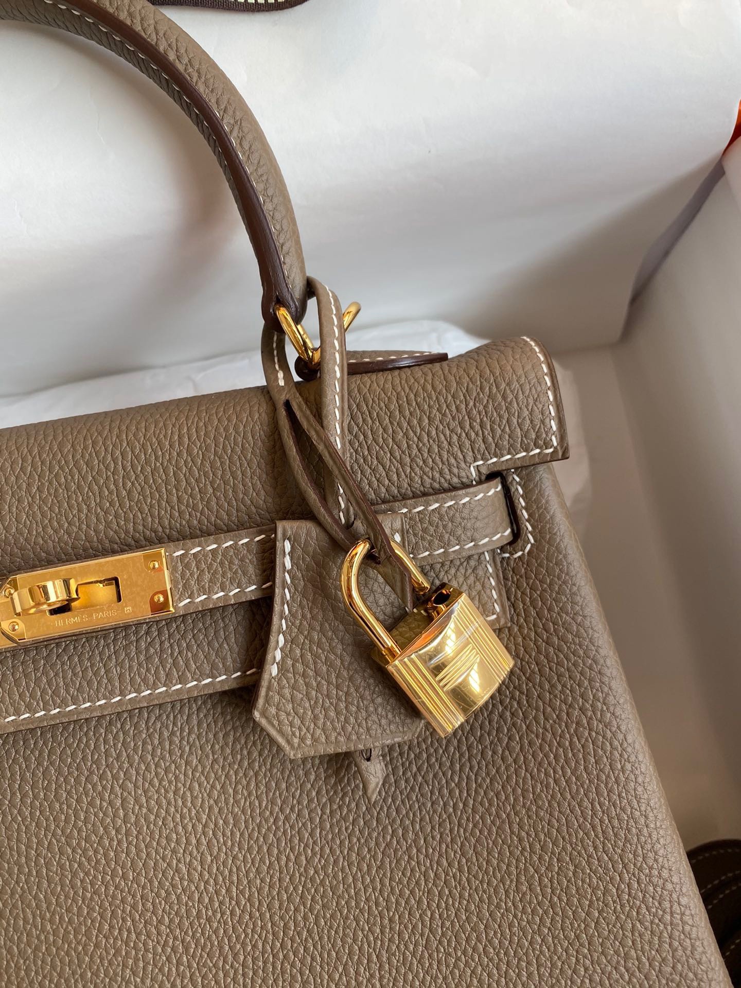 Hermes Kelly Retourne 25 Handmade Bag In Taupe Clemence Leather