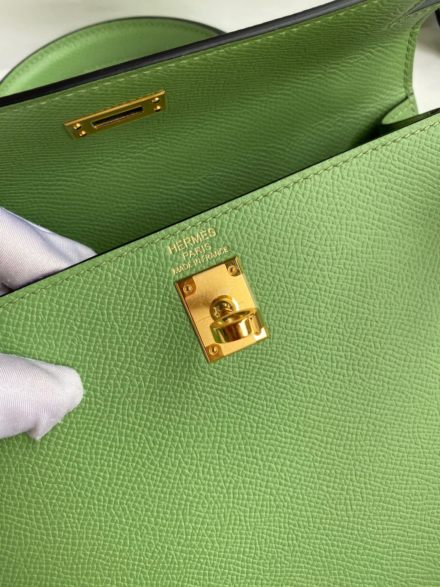 Hermes Kelly Sellier 25 Handmade Bag In Vert Criquet Epsom Calfskin