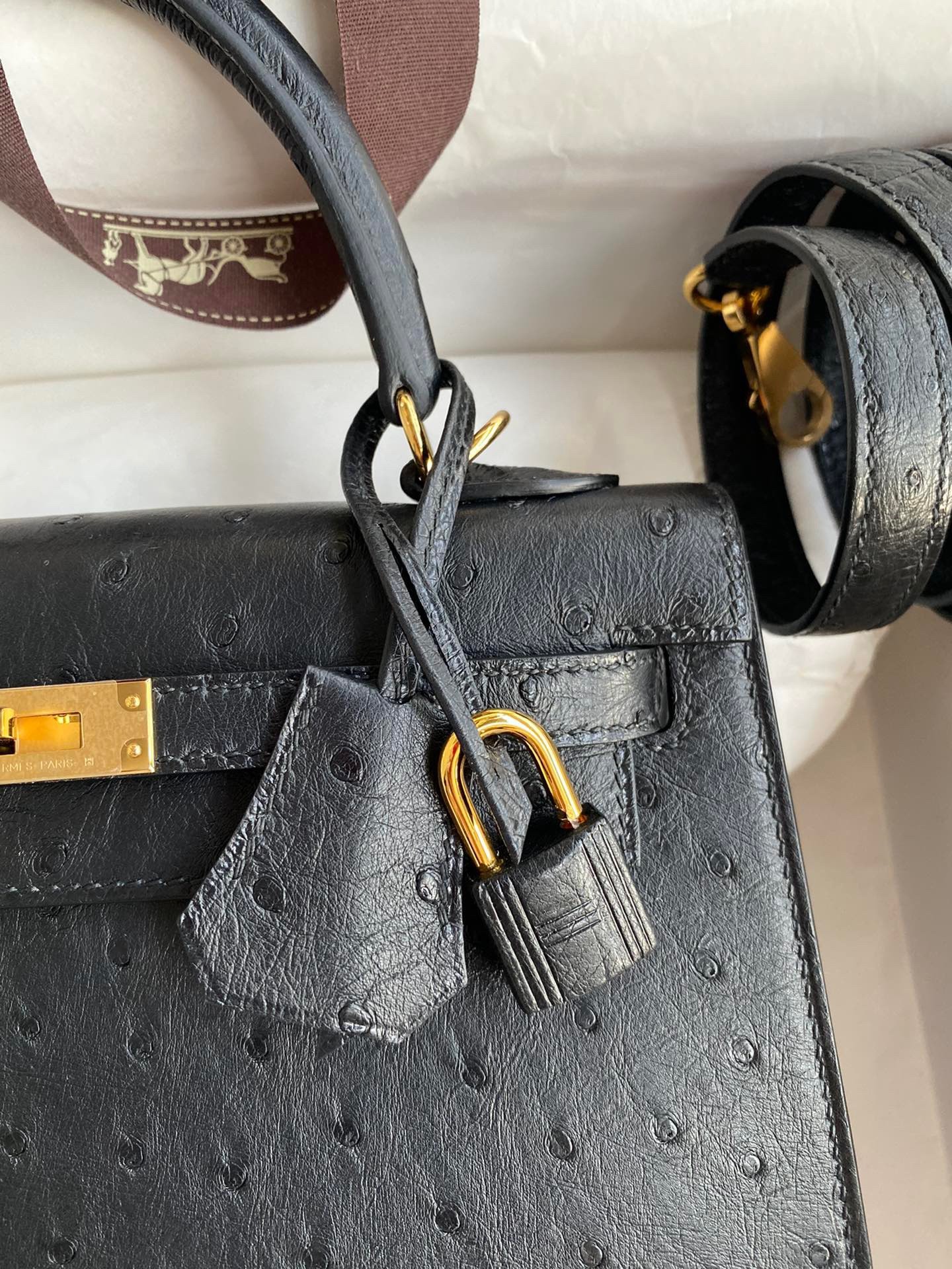 Hermes Kelly Sellier 25 Handmade Bag In Black Ostrich Leather