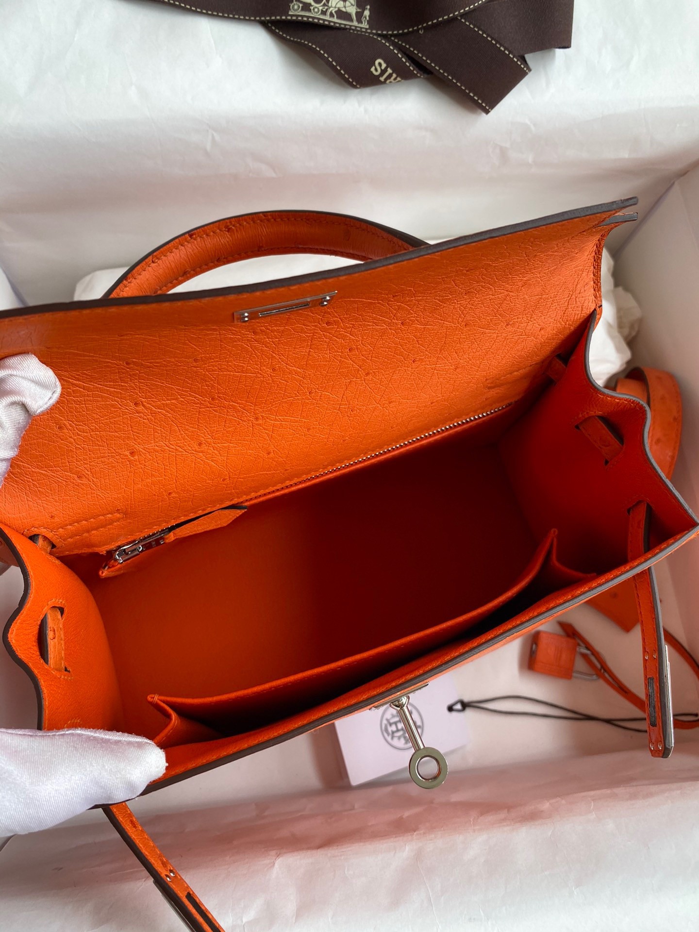 Hermes Kelly Sellier 25 Handmade Bag In Orange Ostrich Leather