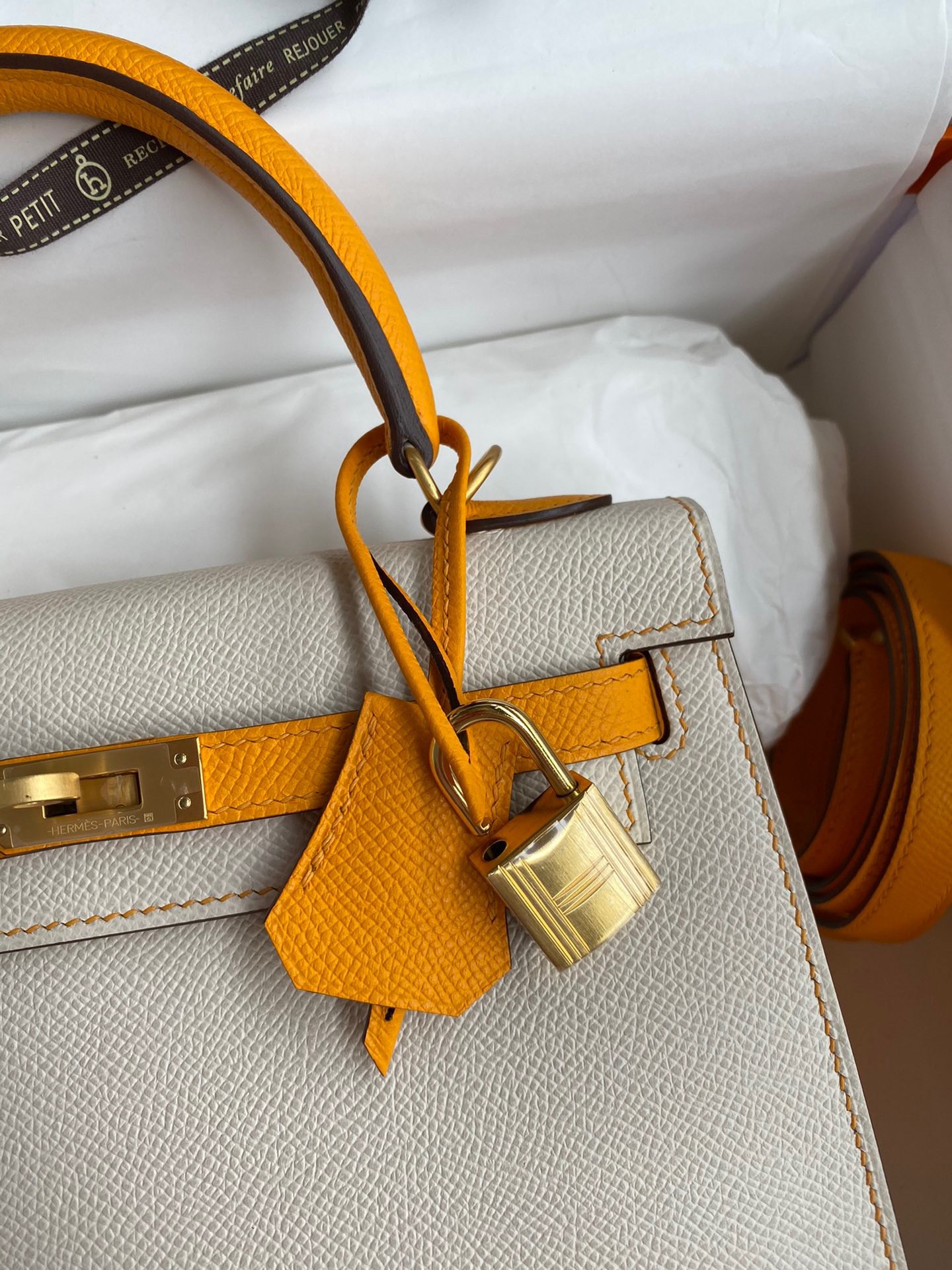 Hermes Kelly Sellier 25 Bicolor Bag in Craie and Yellow Epsom Calfskin