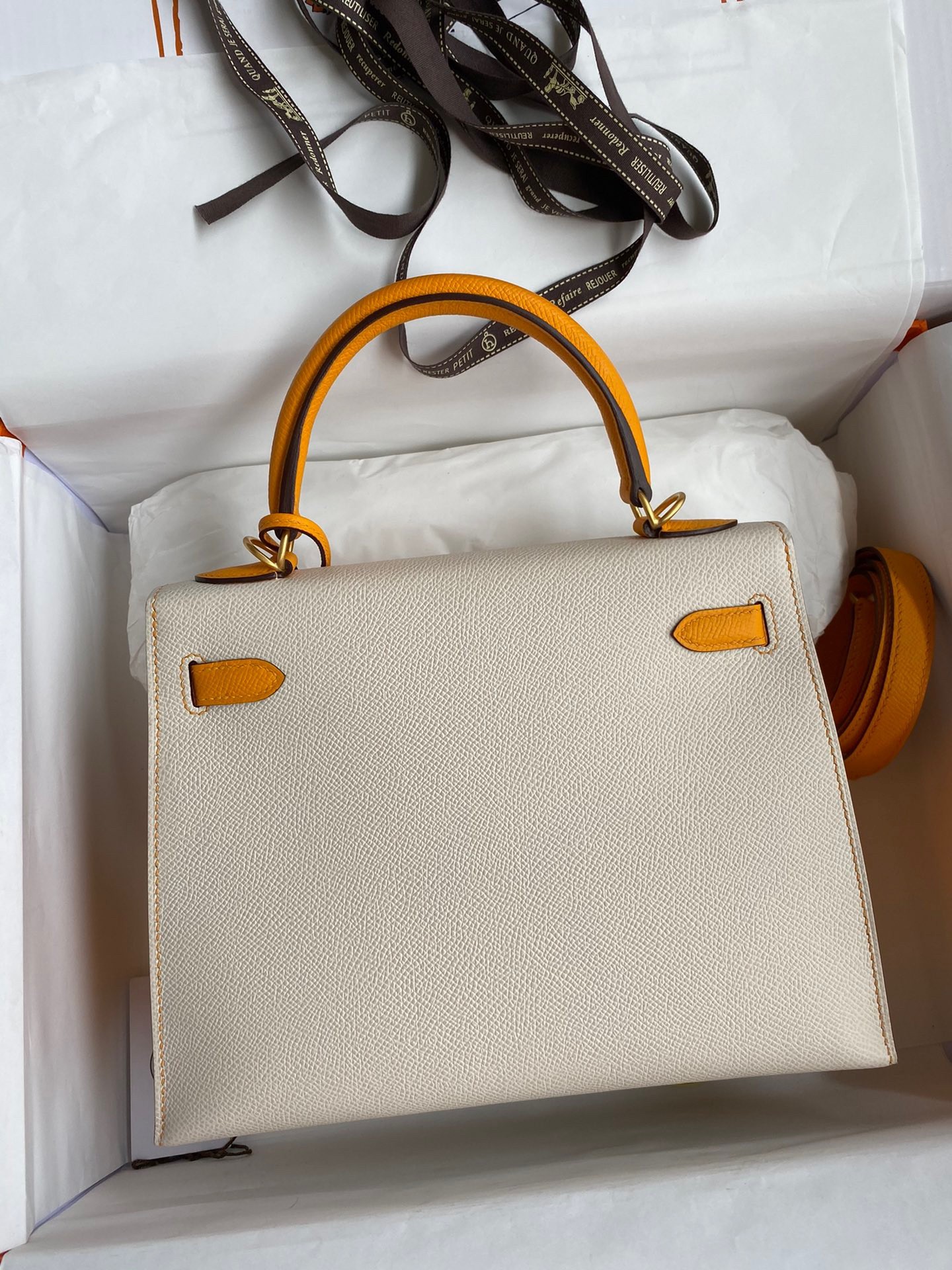 Hermes Kelly Sellier 25 Bicolor Bag in Craie and Yellow Epsom Calfskin