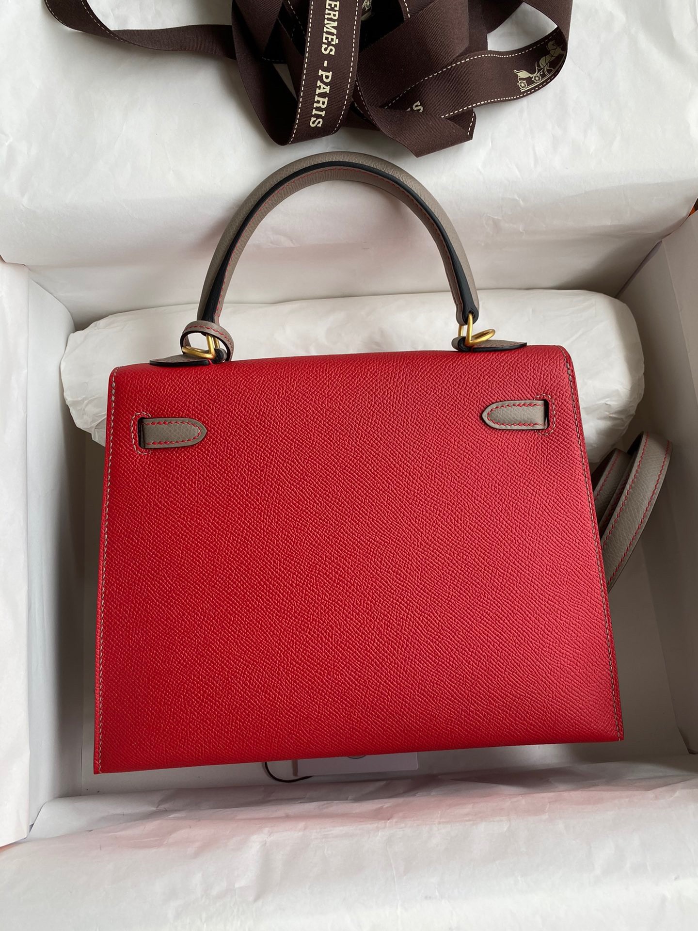 Hermes Kelly Sellier 25 Bicolor Bag in Red and Etain Epsom Calfskin