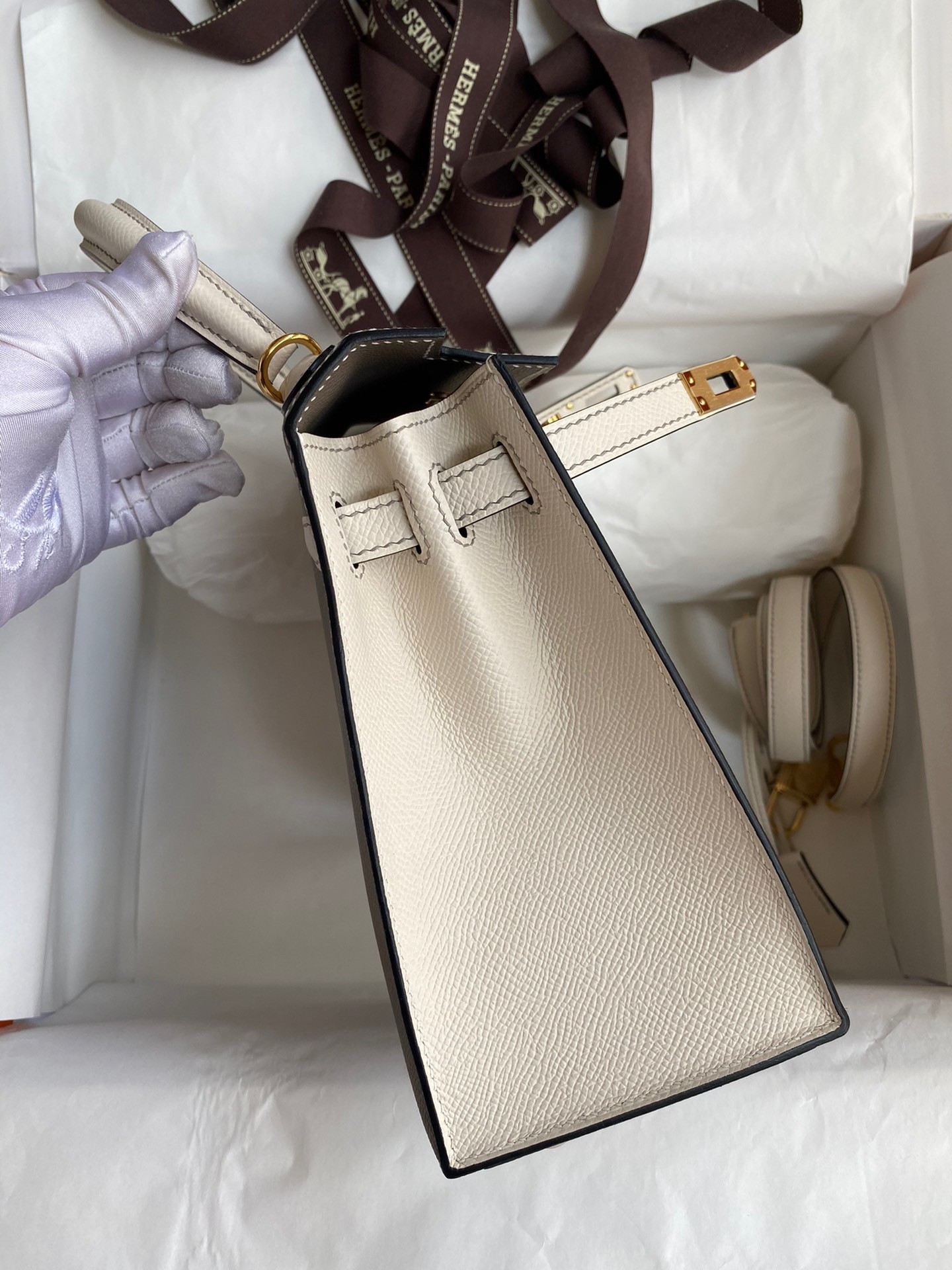 Hermes Kelly Sellier 25 Bicolor Bag in Taupe and Craie Epsom Calfskin