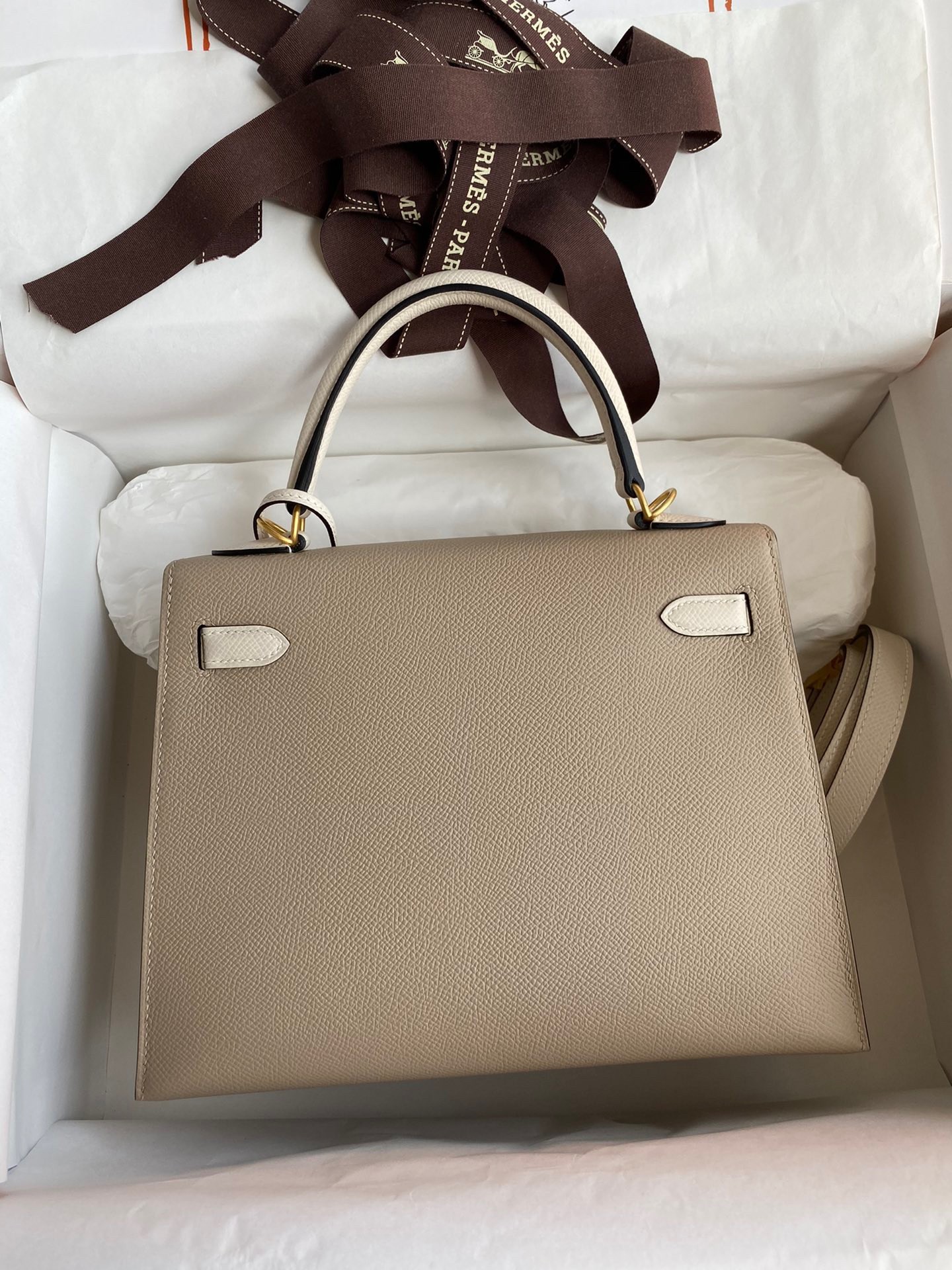 Hermes Kelly Sellier 25 Bicolor Bag in Trench and Craie Epsom Calfskin