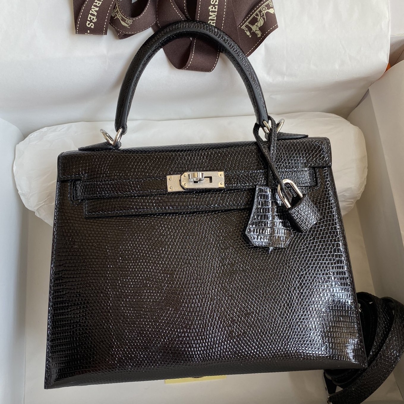 Hermes Kelly Sellier 25 Handmade Bag In Black Lizard Leather