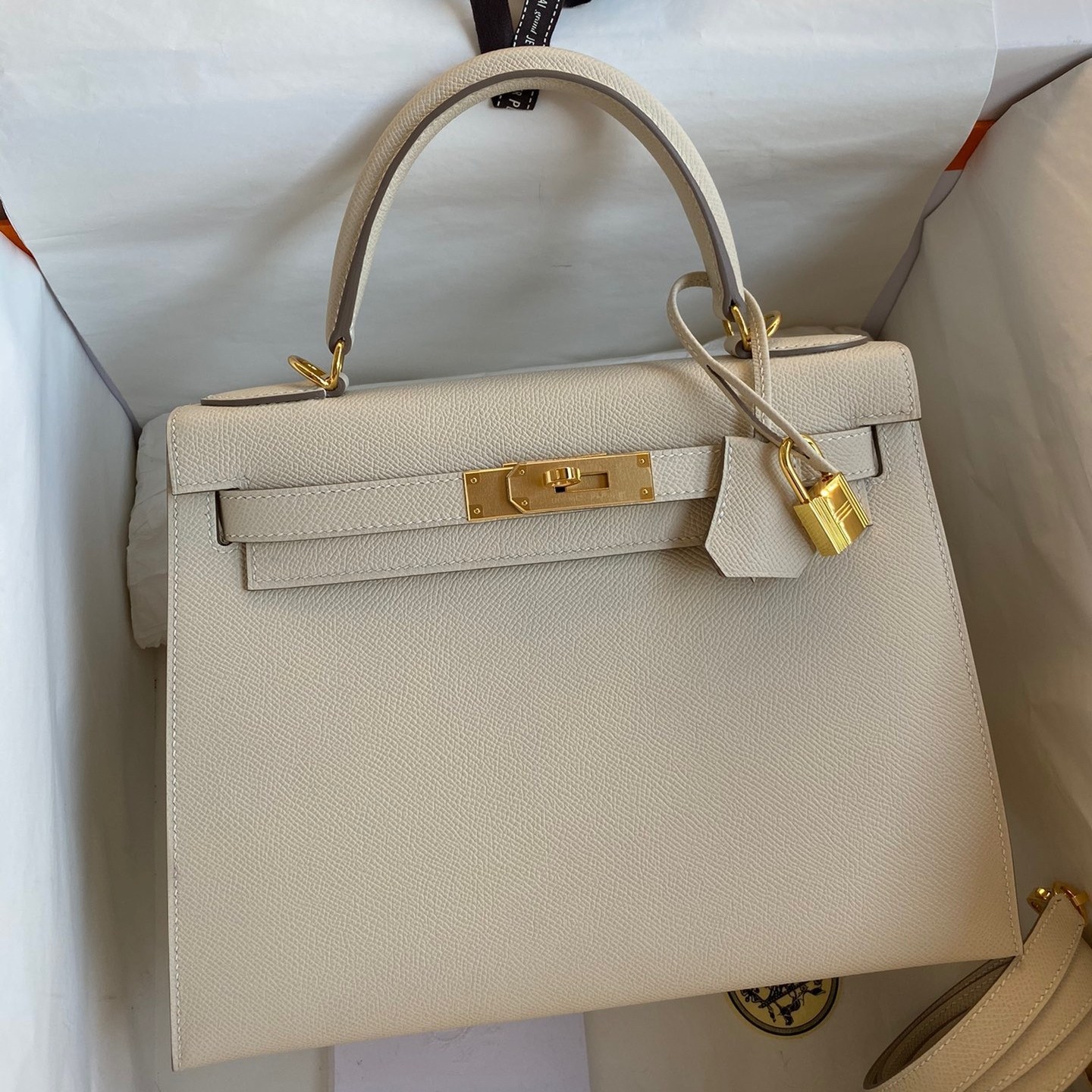 Hermes Kelly Sellier 28 Handmade Bag In Craie Epsom Calfskin