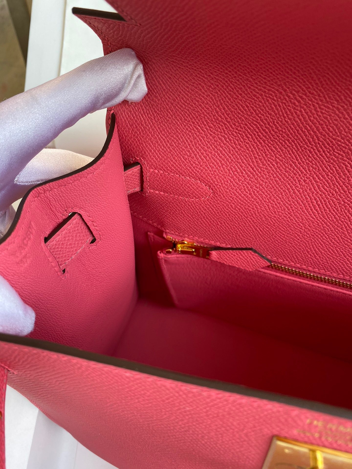 Hermes Kelly Sellier 28 Handmade Bag In Rose Lipstick Epsom Calfskin