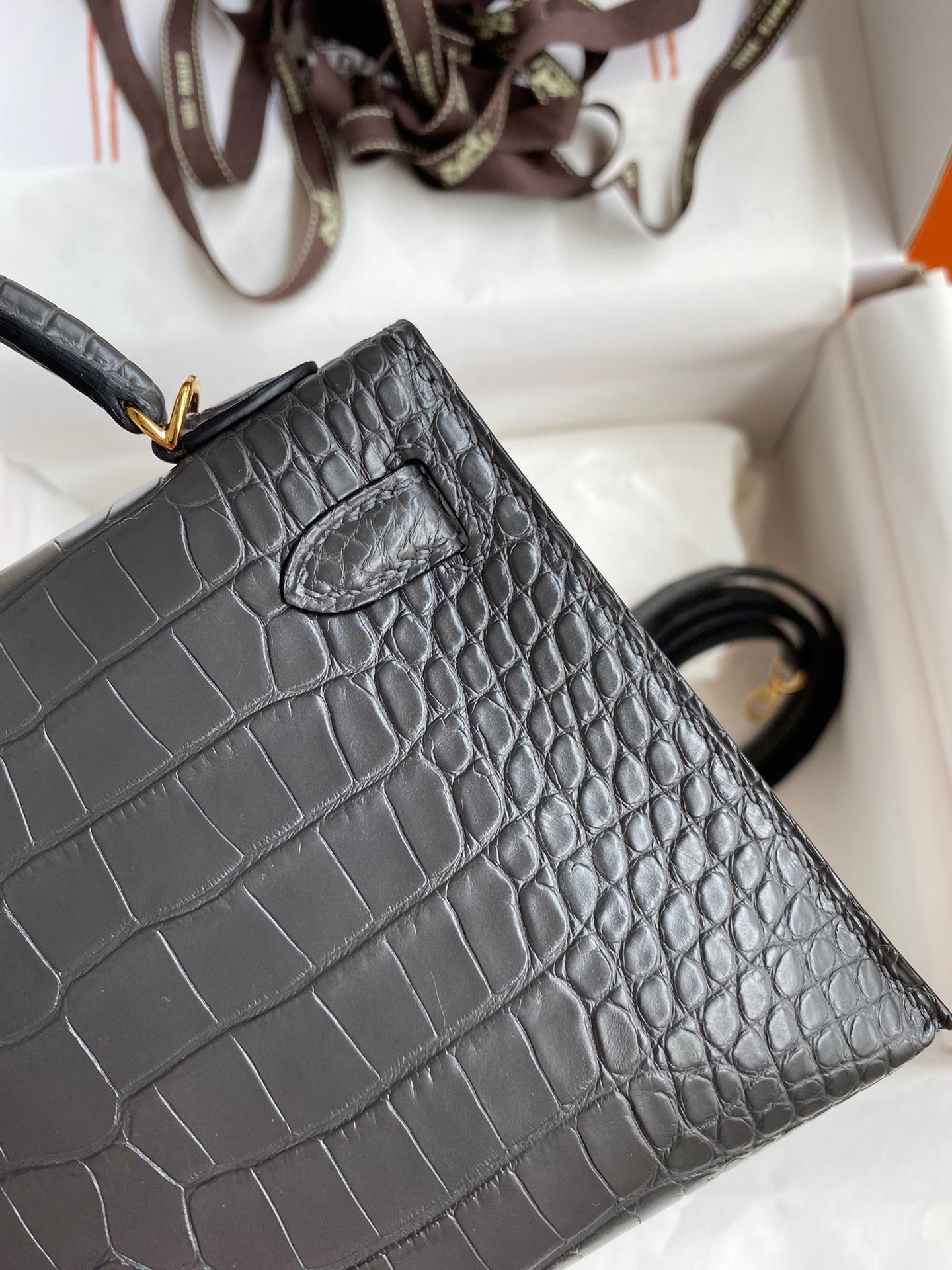 Hermes Kelly Mini II Sellier Handmade Bag In Graphite Matte Alligator Leather