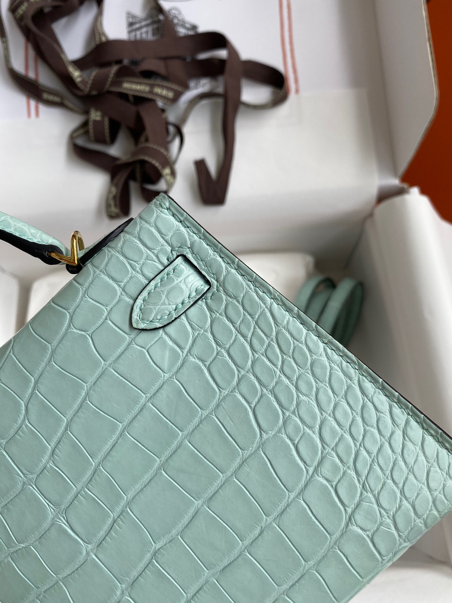 Hermes Kelly Mini II Sellier Handmade Bag In Vert D'eau Matte Alligator Leather