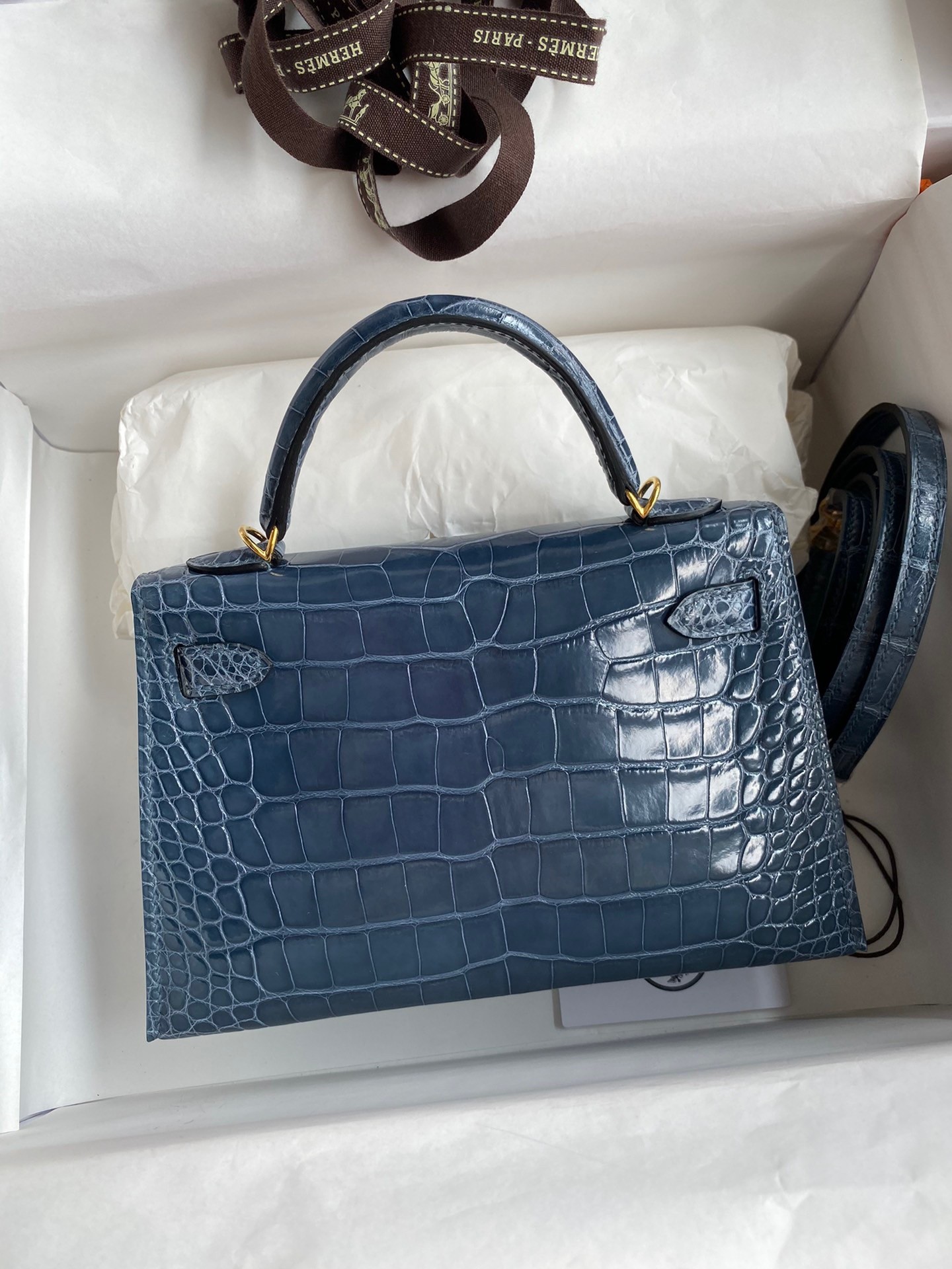 Hermes Kelly Mini II Sellier Handmade Bag In Colvert Shiny Alligator Leather