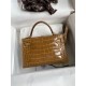 Hermes Kelly Mini II Sellier Handmade Bag In Ficelle Shiny Alligator Leather