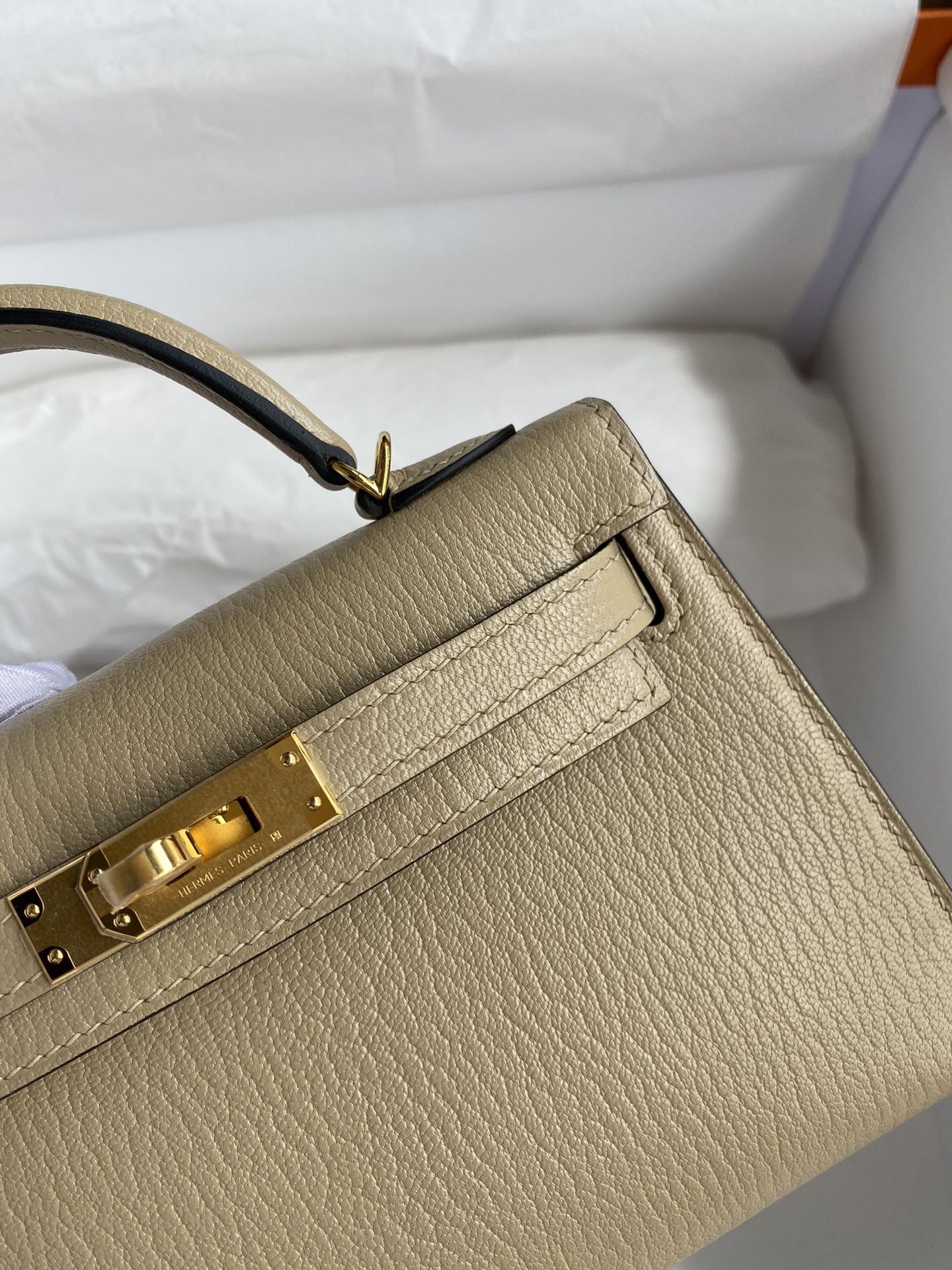 Hermes Kelly Mini II Sellier Handmade Bag In Trench Chevre Mysore Leather