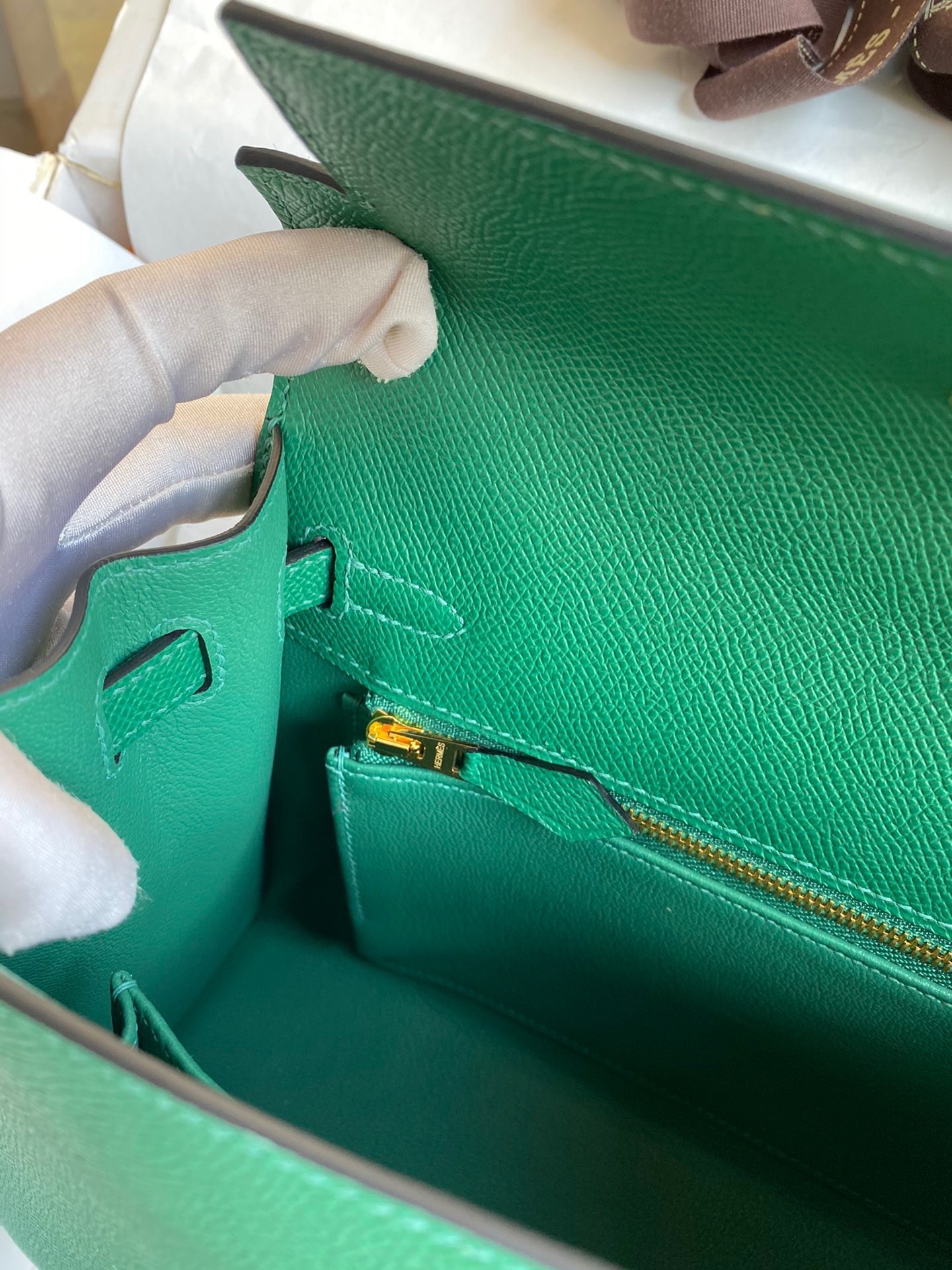 Hermes Kelly Sellier 25 Handmade Bag In Vert Vertigo Epsom Calfskin