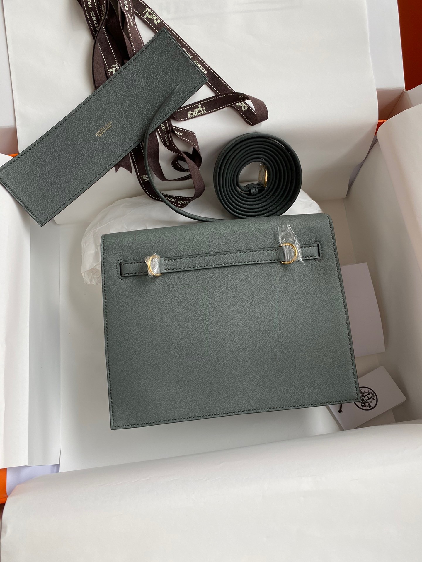 Hermes Kelly Danse II Bag In Vert Amande Evercolor Calfskin