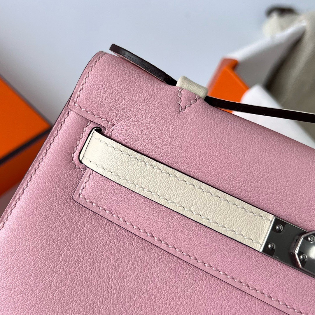 Hermes HSS Kelly Pochette Bicolor Bag in Pink and Craie Swift Calfskin