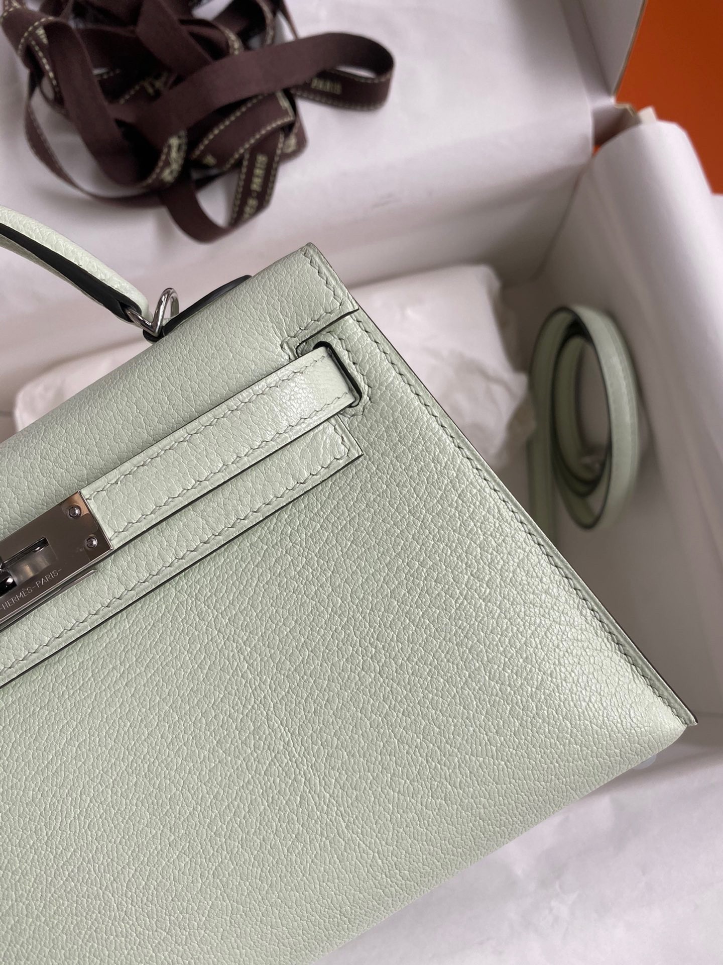 Hermes Kelly Mini II Sellier Handmade Bag In Vert Fizz Chevre Mysore Leather