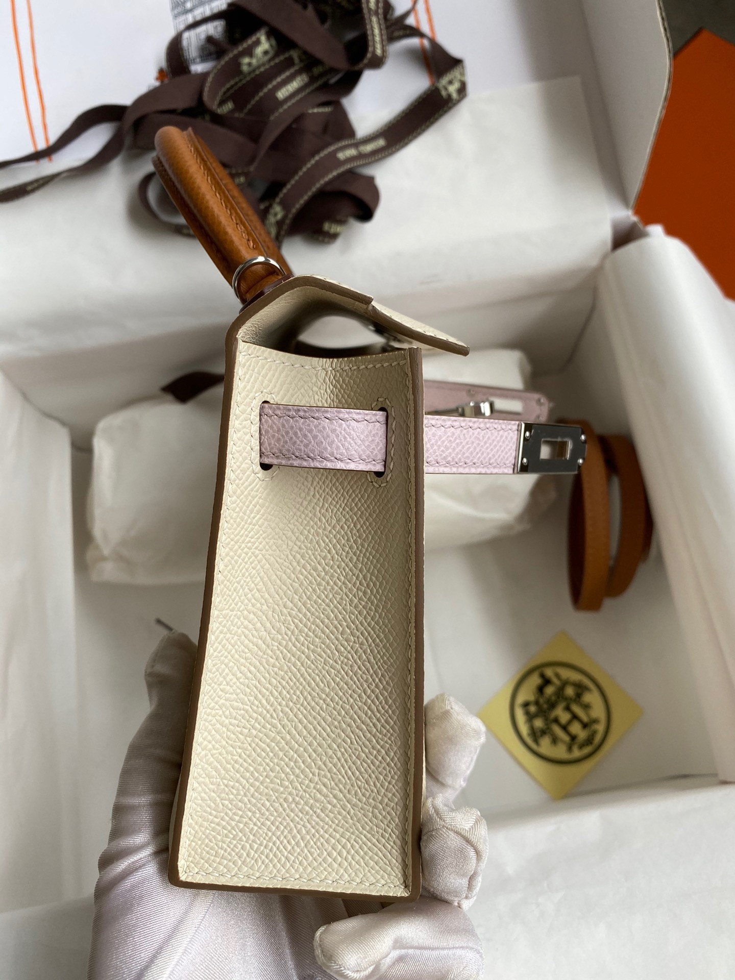 Hermes HSS Kelly Mini II Sellier Tri-color Bag In Craie/Pink/Gold Epsom Calfskin