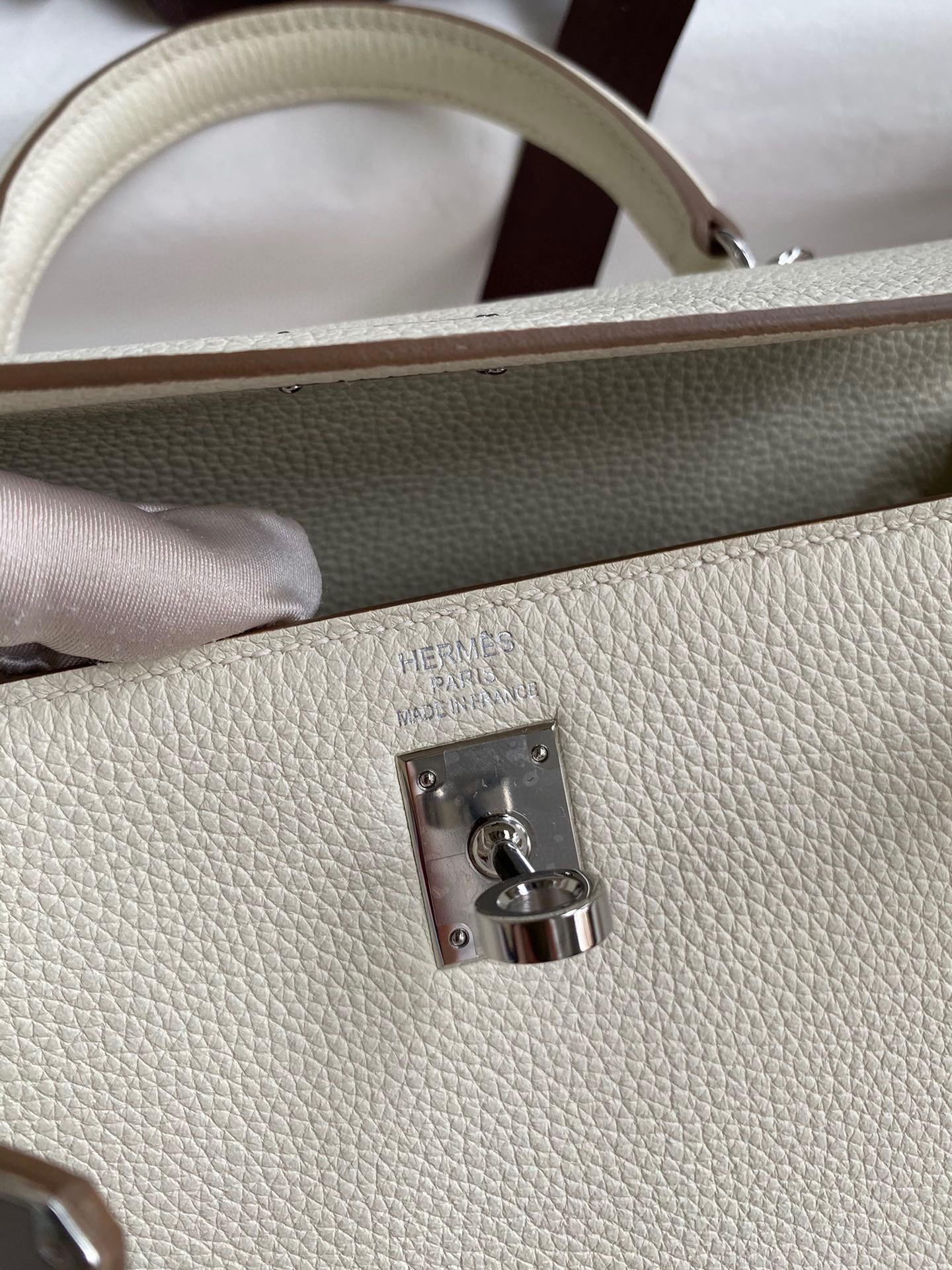 Hermes Kelly Retourne 25 Handmade Bag In Mushroom Clemence Leather