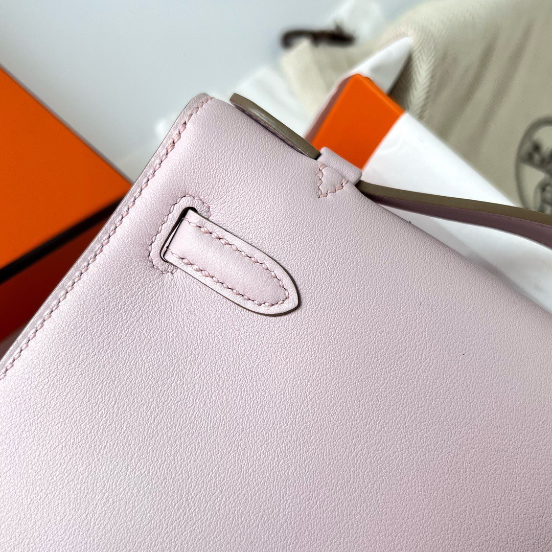 Hermes Kelly Pochette Handmade Bag In Mauve Pale Swift Calfskin