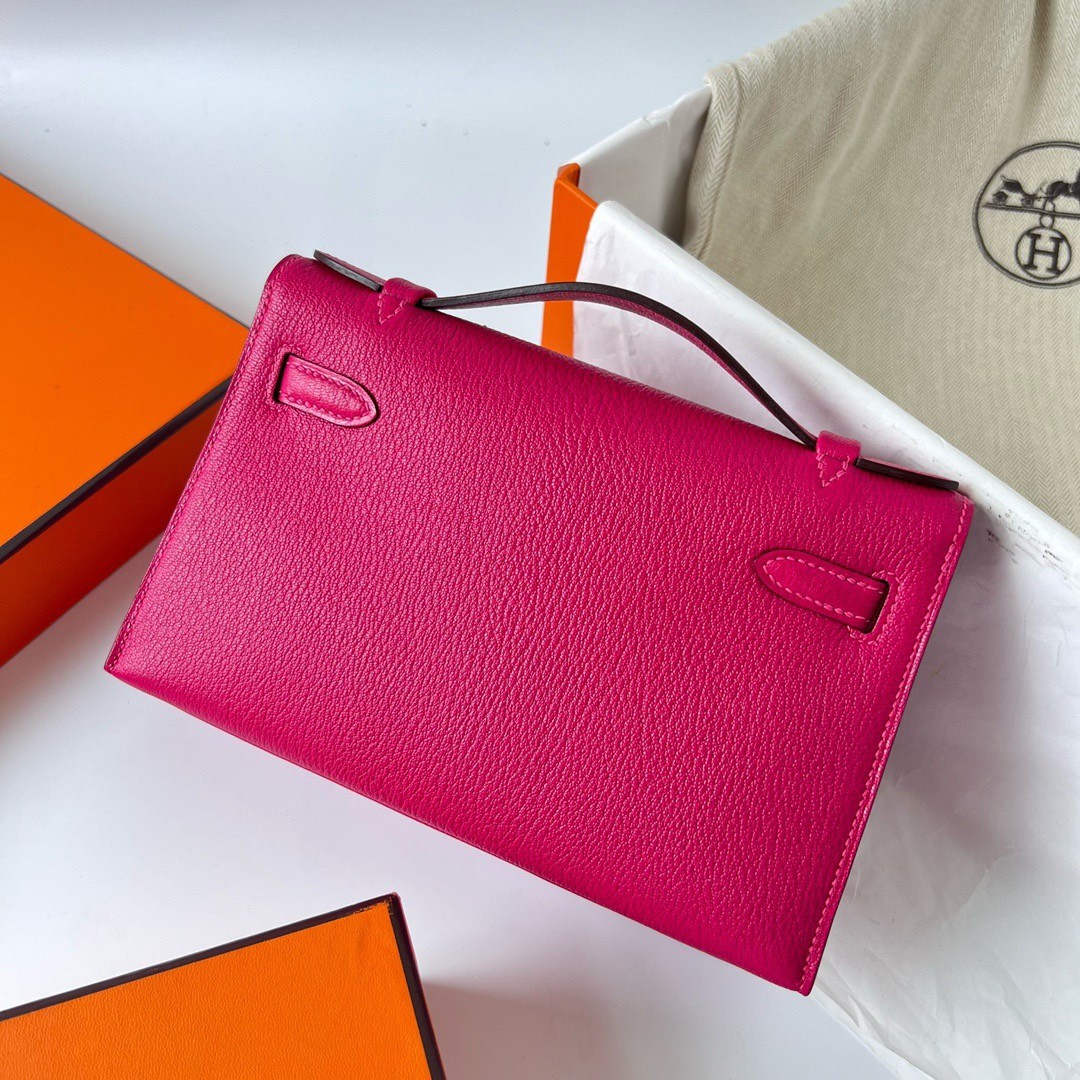 Hermes Kelly Pochette Handmade Bag In Rose Mexico Chevre Mysore Leather