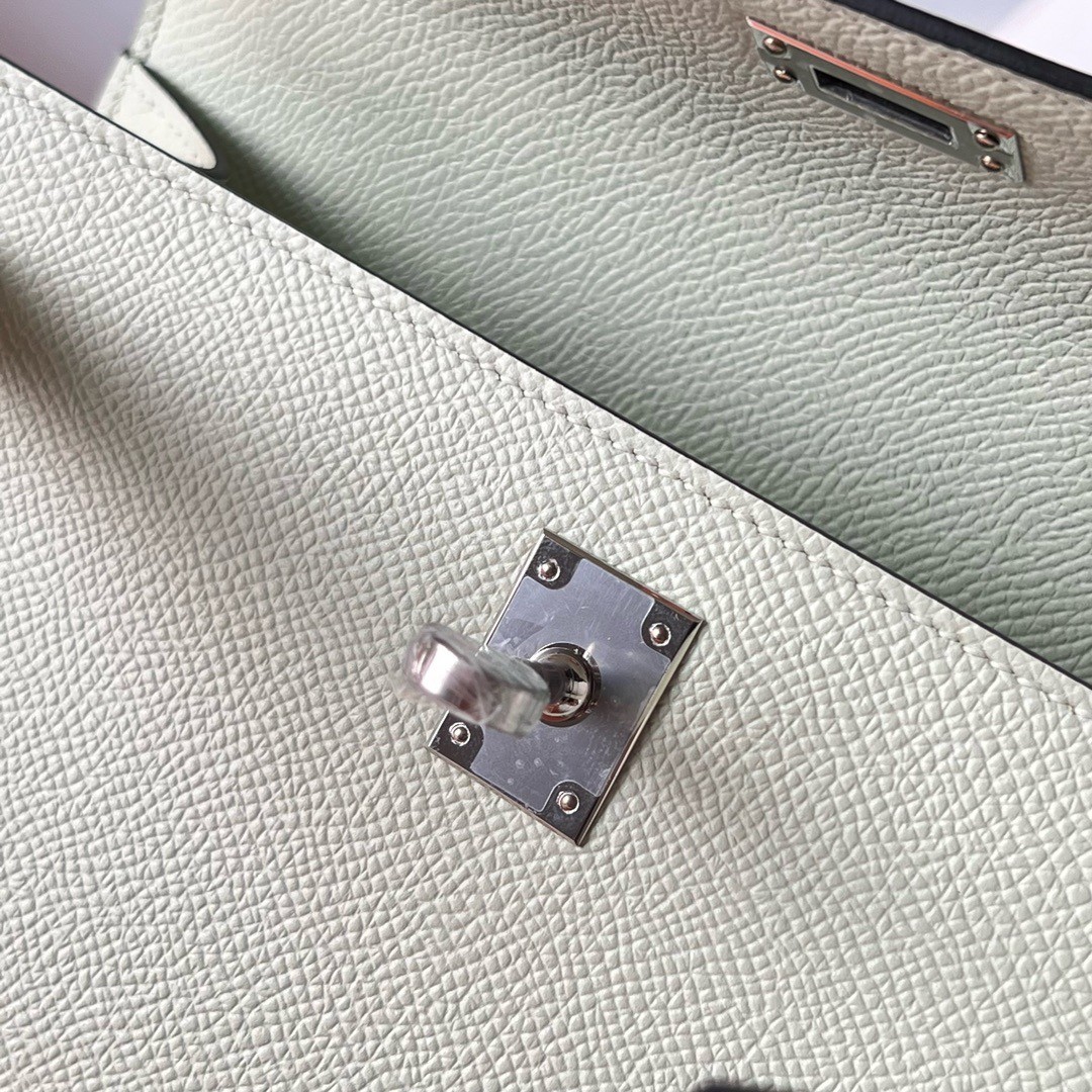 Hermes Kelly Pochette Handmade Bag In Vert Fizz Epsom Calfskin