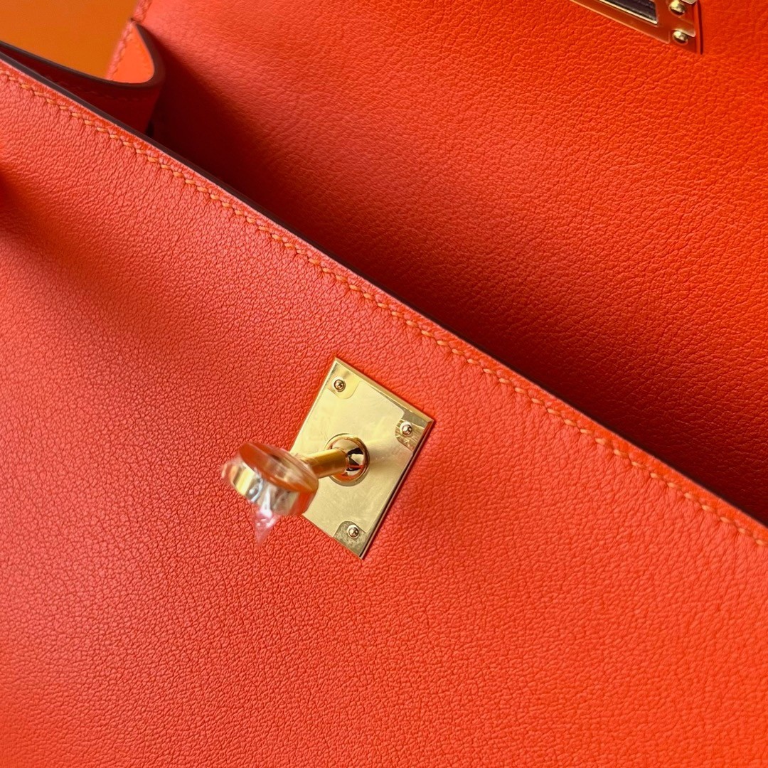 Hermes Kelly Pochette Handmade Bag In Rouge Piment Swift Calfskin