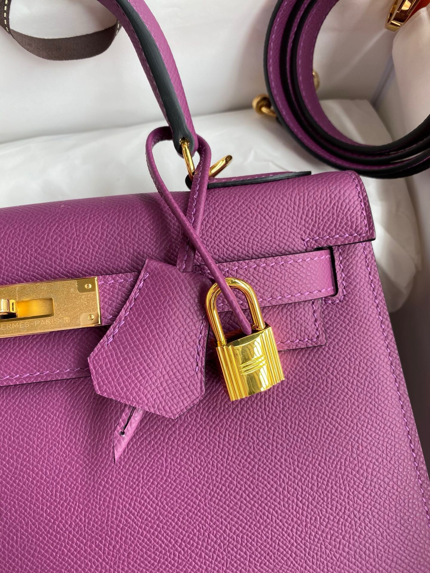 Hermes Kelly Sellier 32 Handmade Bag in Anemone Epsom Calfskin