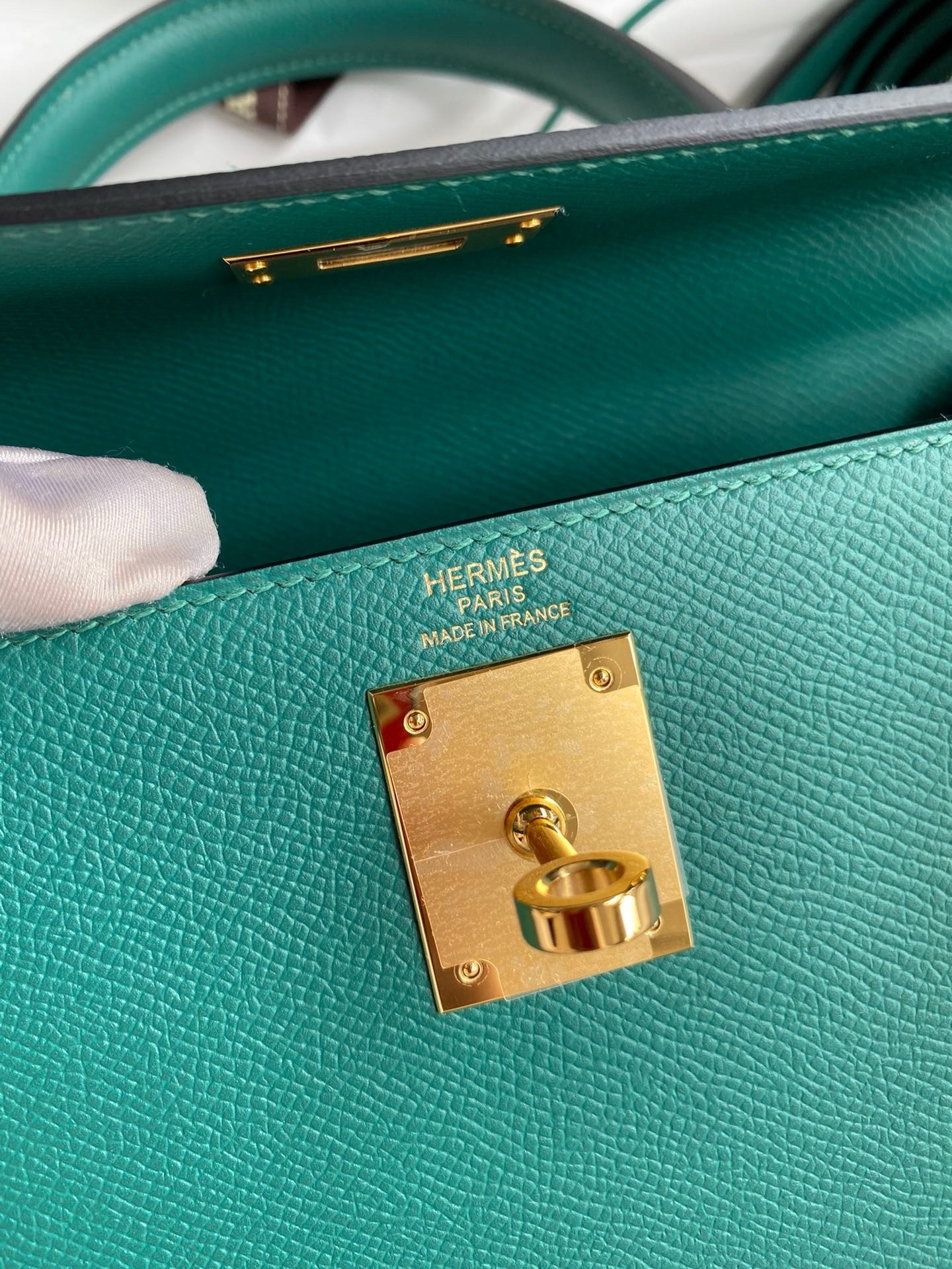 Hermes Kelly Sellier 32 Handmade Bag in Malachite Epsom Calfskin