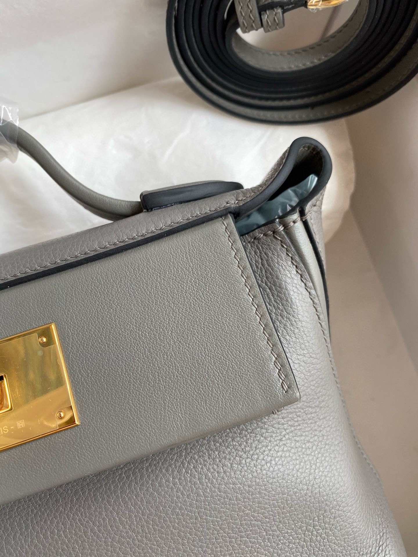 Hermes 24/24 Mini 21 Handmade Bag in Gris Meyer Evercolor Leather