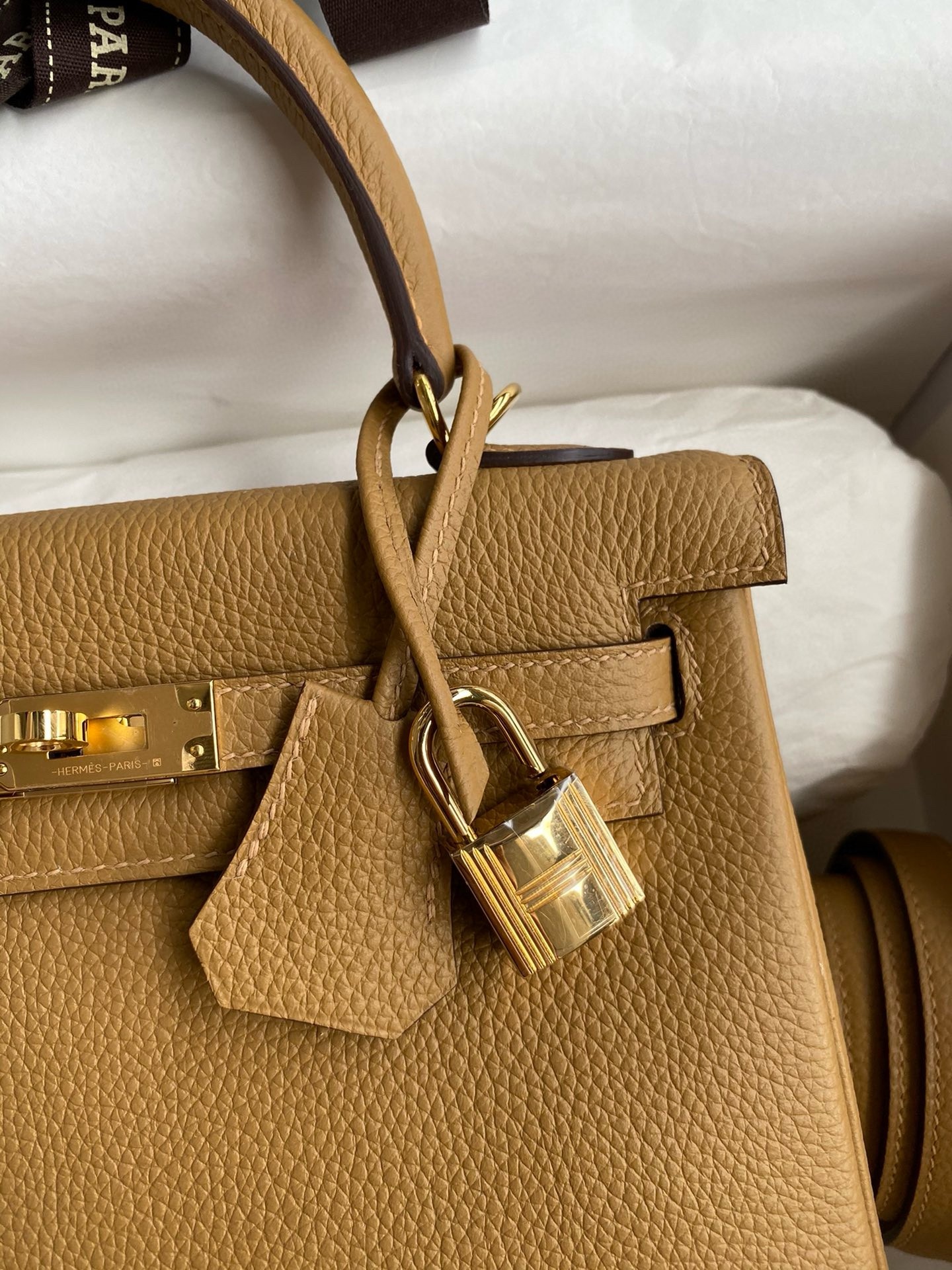 Hermes Kelly Retourne 25 Handmade Bag In Biscuit Clemence Leather