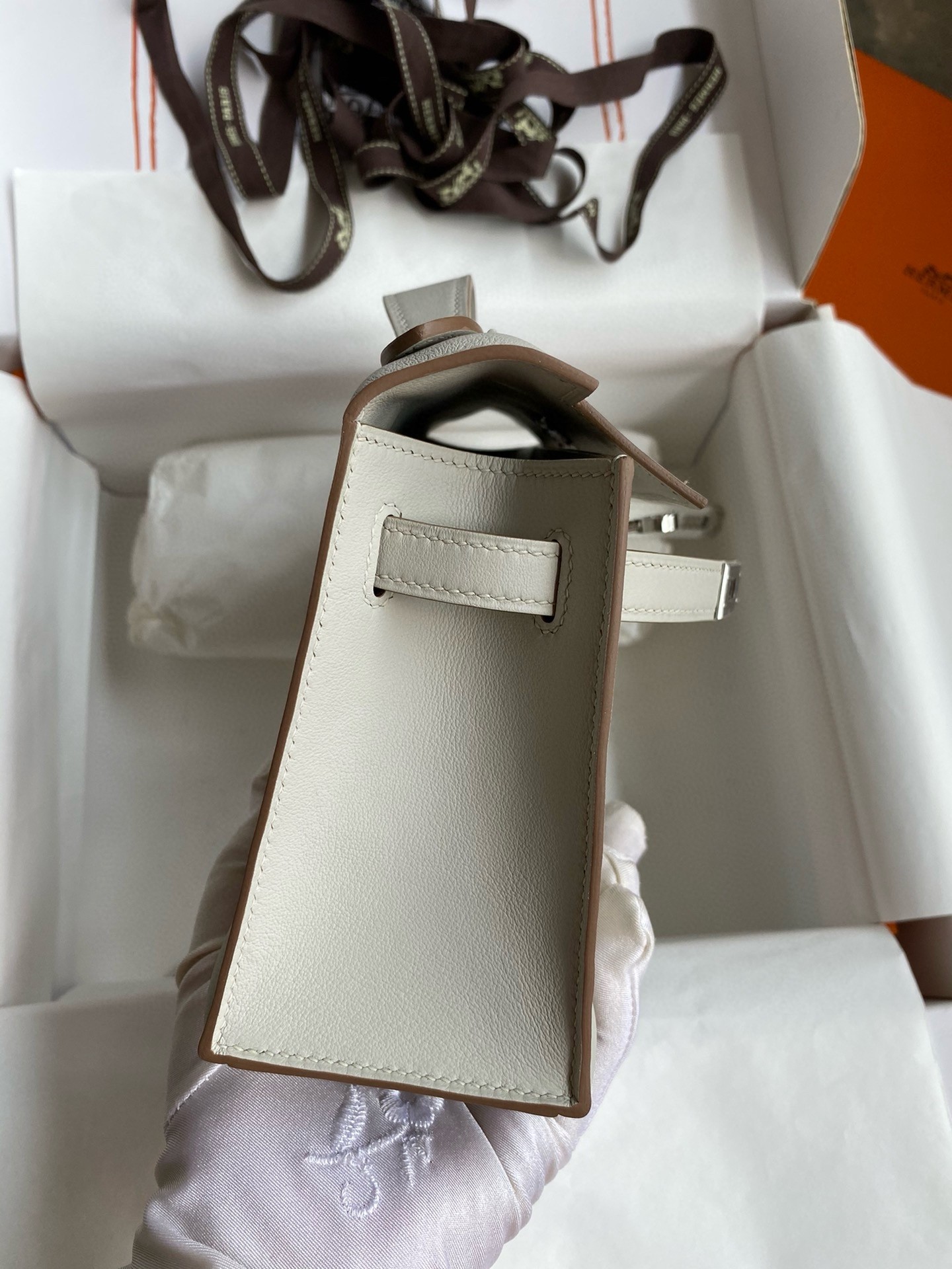 Hermes Kelly Pochette Handmade Bag In Pearl Grey Swift Calfskin