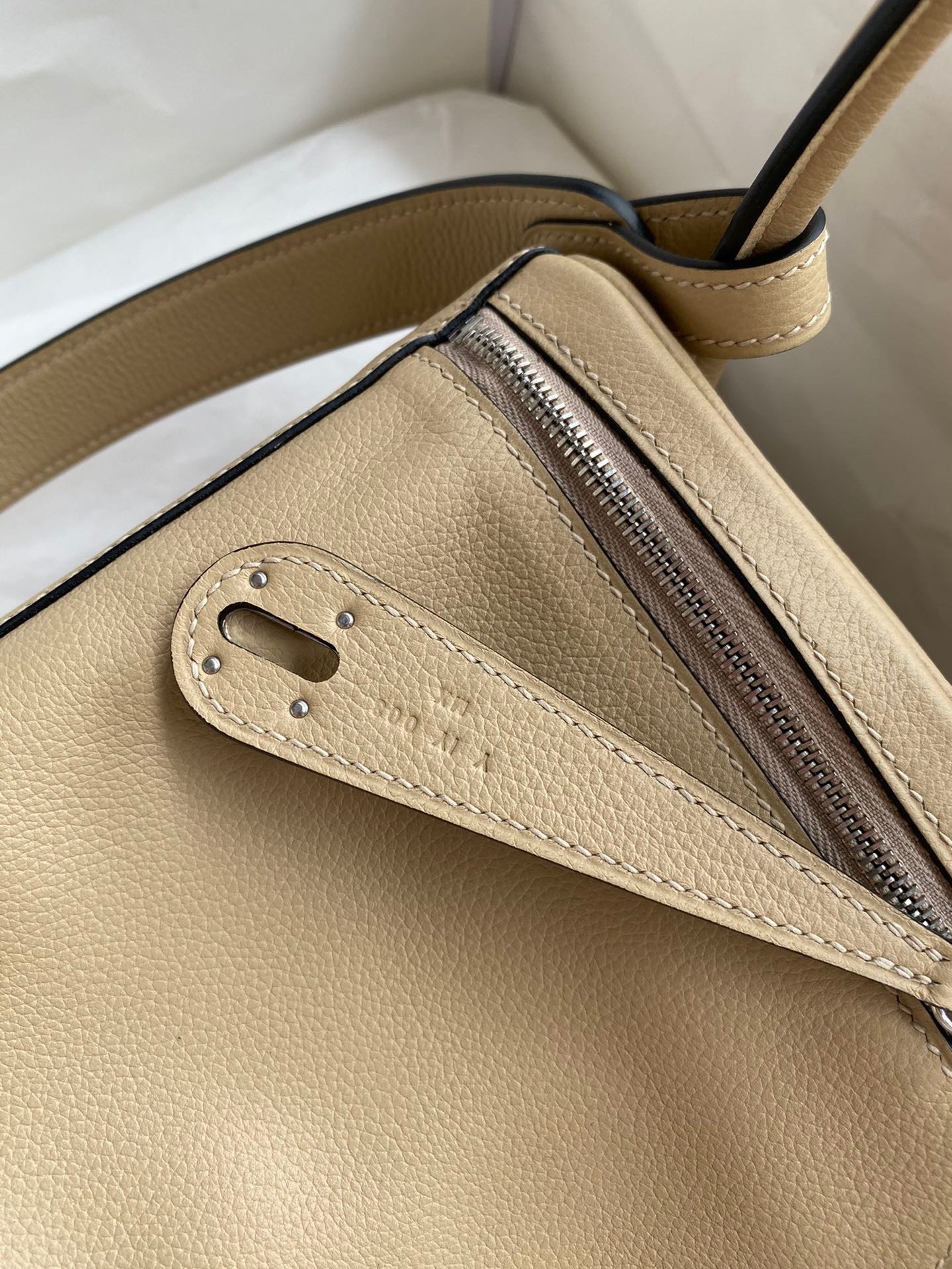 Hermes Lindy 26 Handmade Bag In Trench Clemence Leather