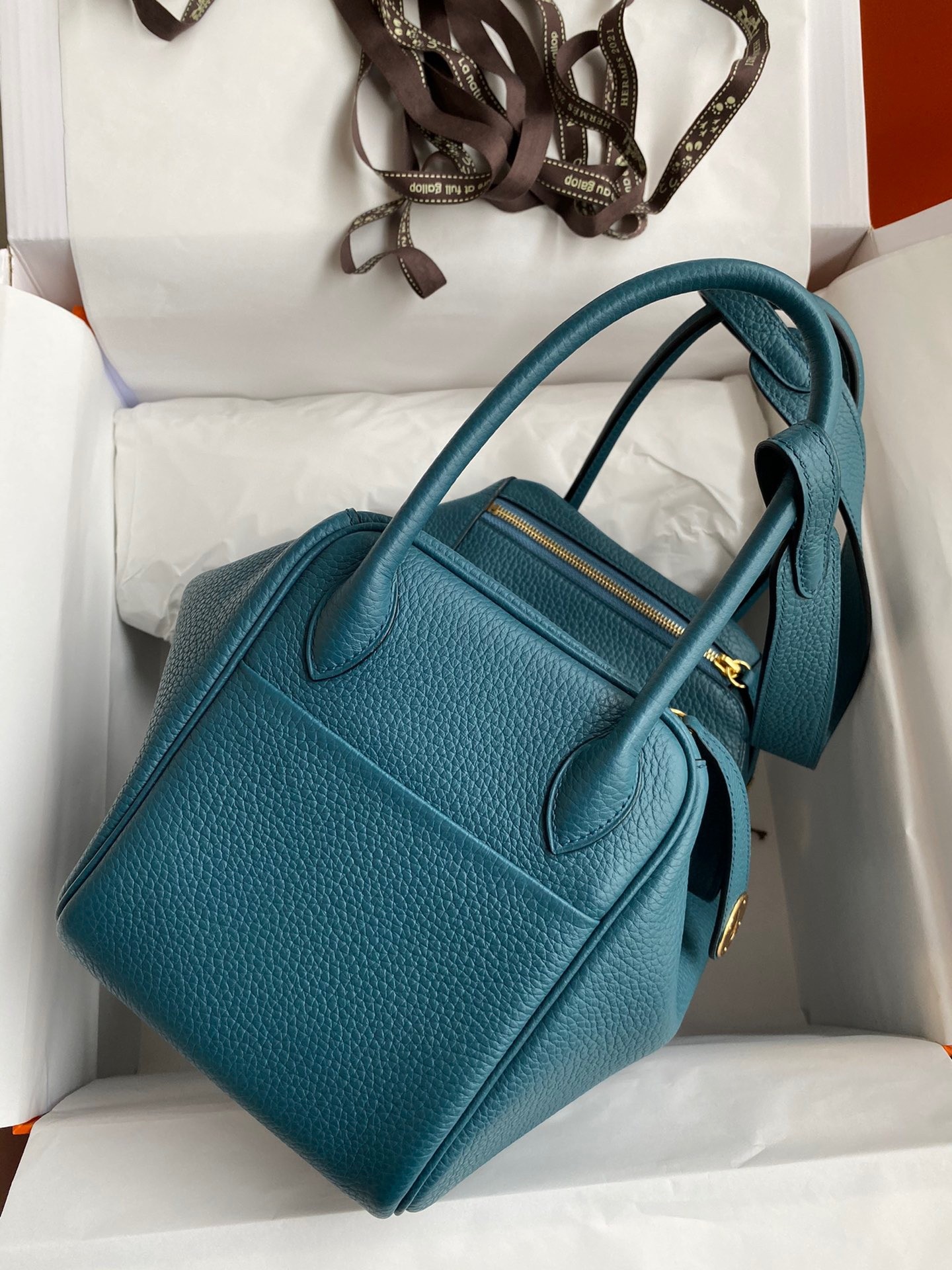 Hermes Lindy 26 Handmade Bag In Vert Bosphore Clemence Leather