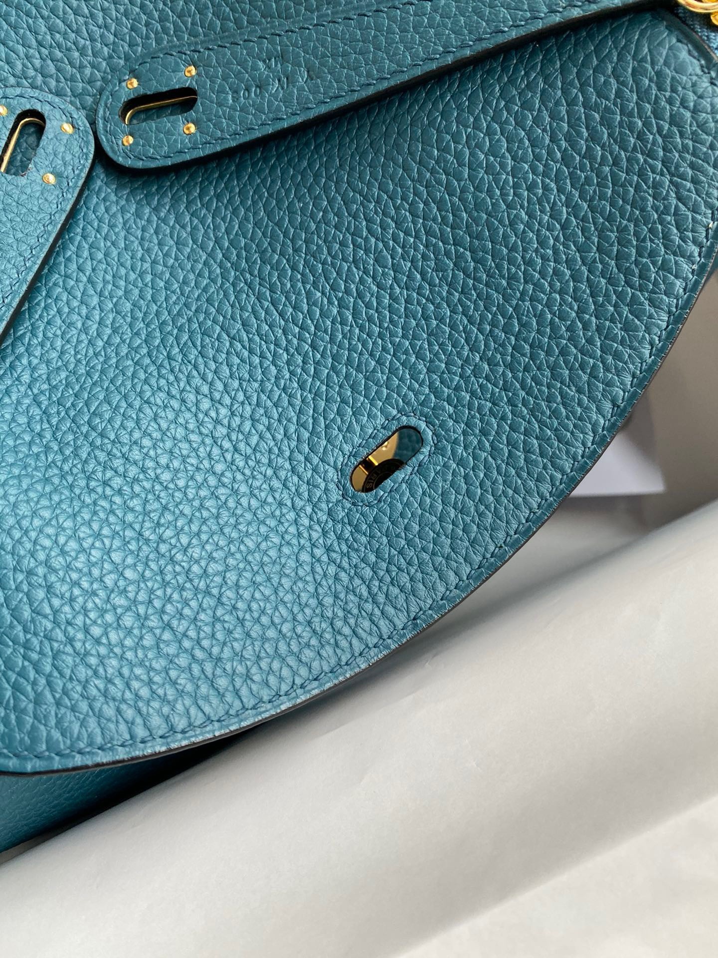 Hermes Lindy 26 Handmade Bag In Vert Bosphore Clemence Leather