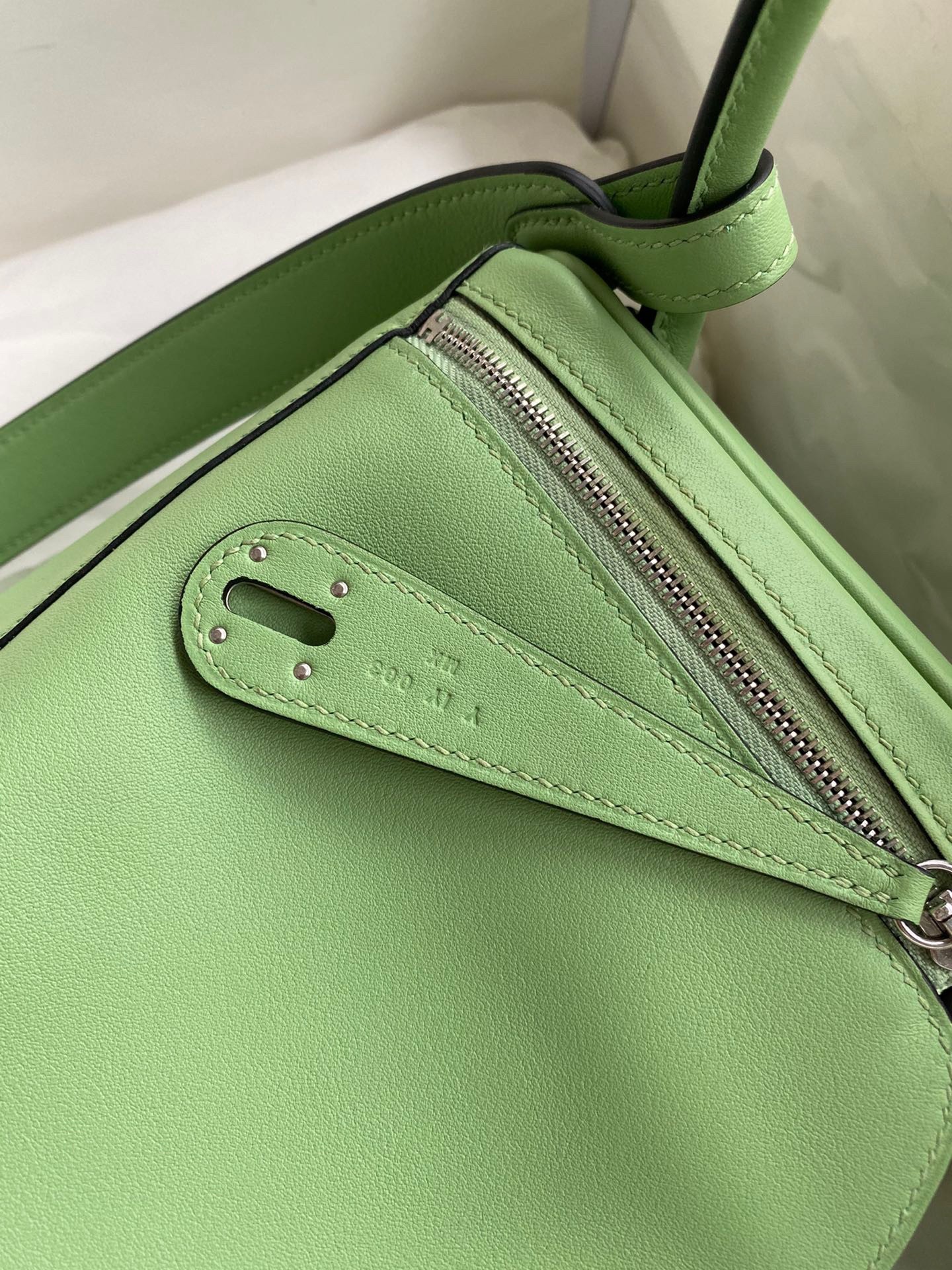 Hermes Lindy 26 Handmade Bag In Vert Cypres Swift Calfskin