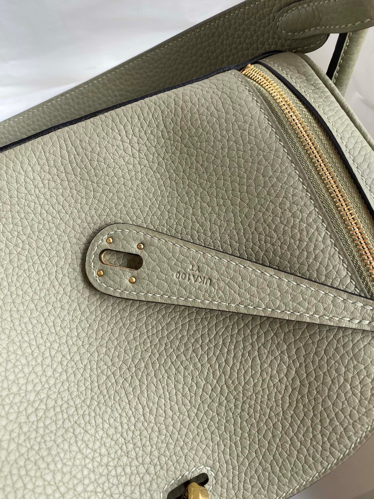 Hermes Lindy 26 Handmade Bag In Sauge Clemence Leather